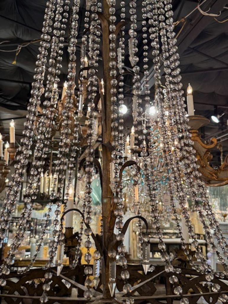 Lampadario italiano in ferro e cristallo in vendita 2