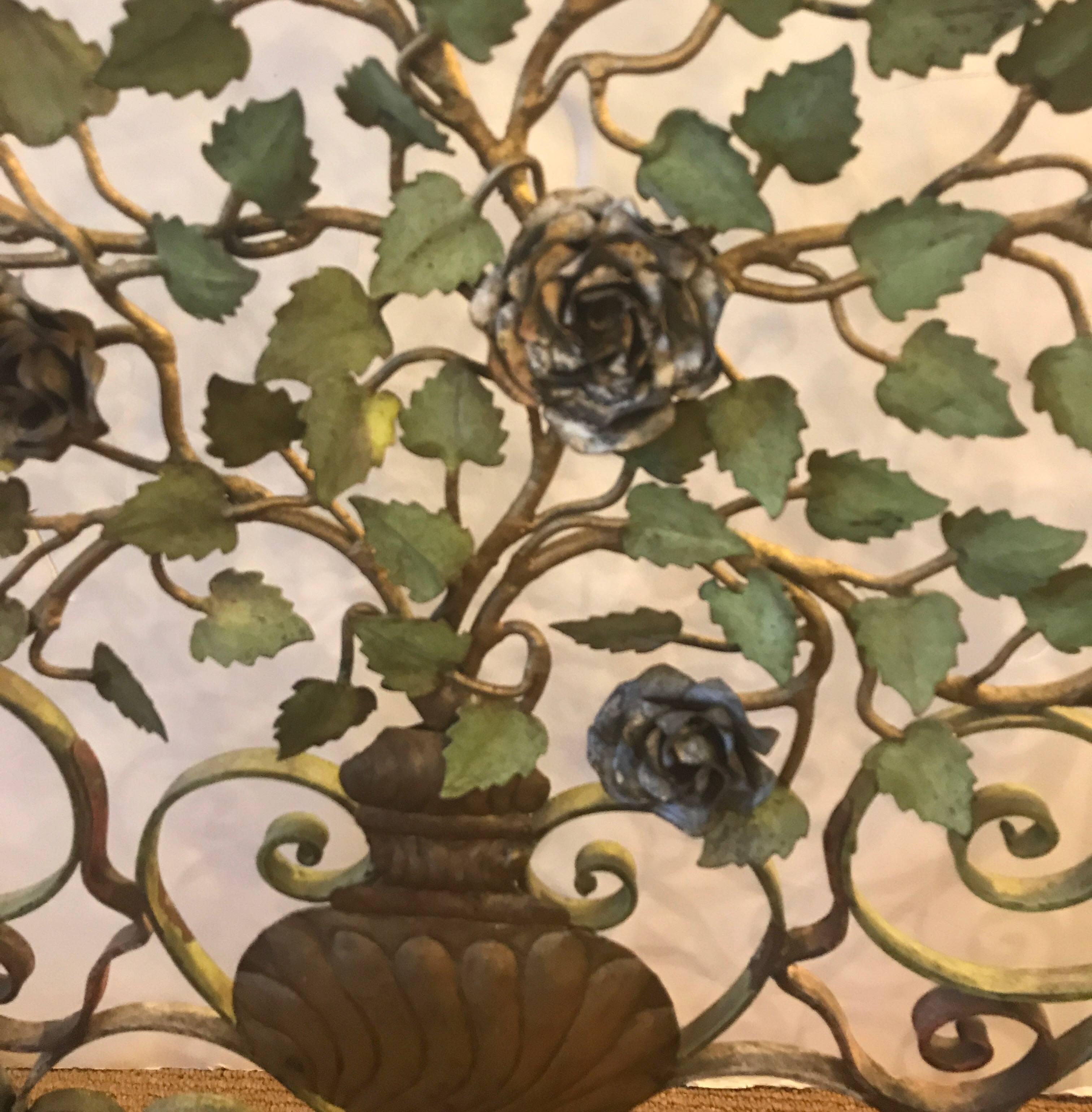 Italian Iron and Tole Fire screen In Excellent Condition In Lambertville, NJ