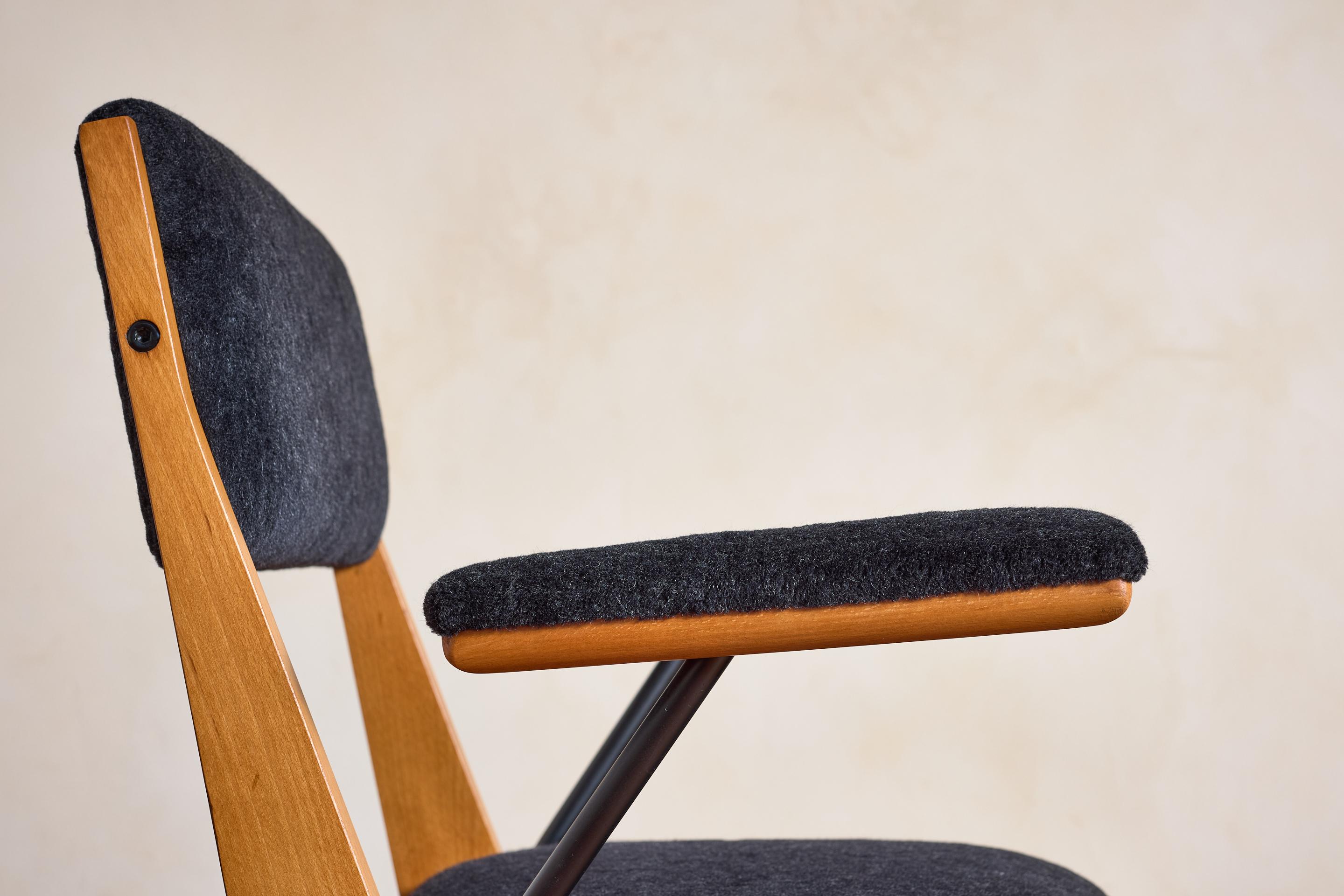 Italian Iron Armchairs For Sale 3