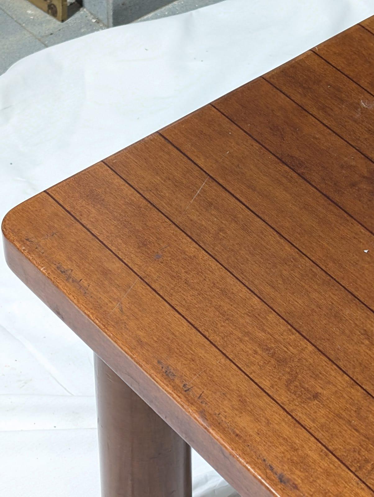 Italian Japandi walnut and ebony Bench, 60s In Good Condition For Sale In Medesano, Parma