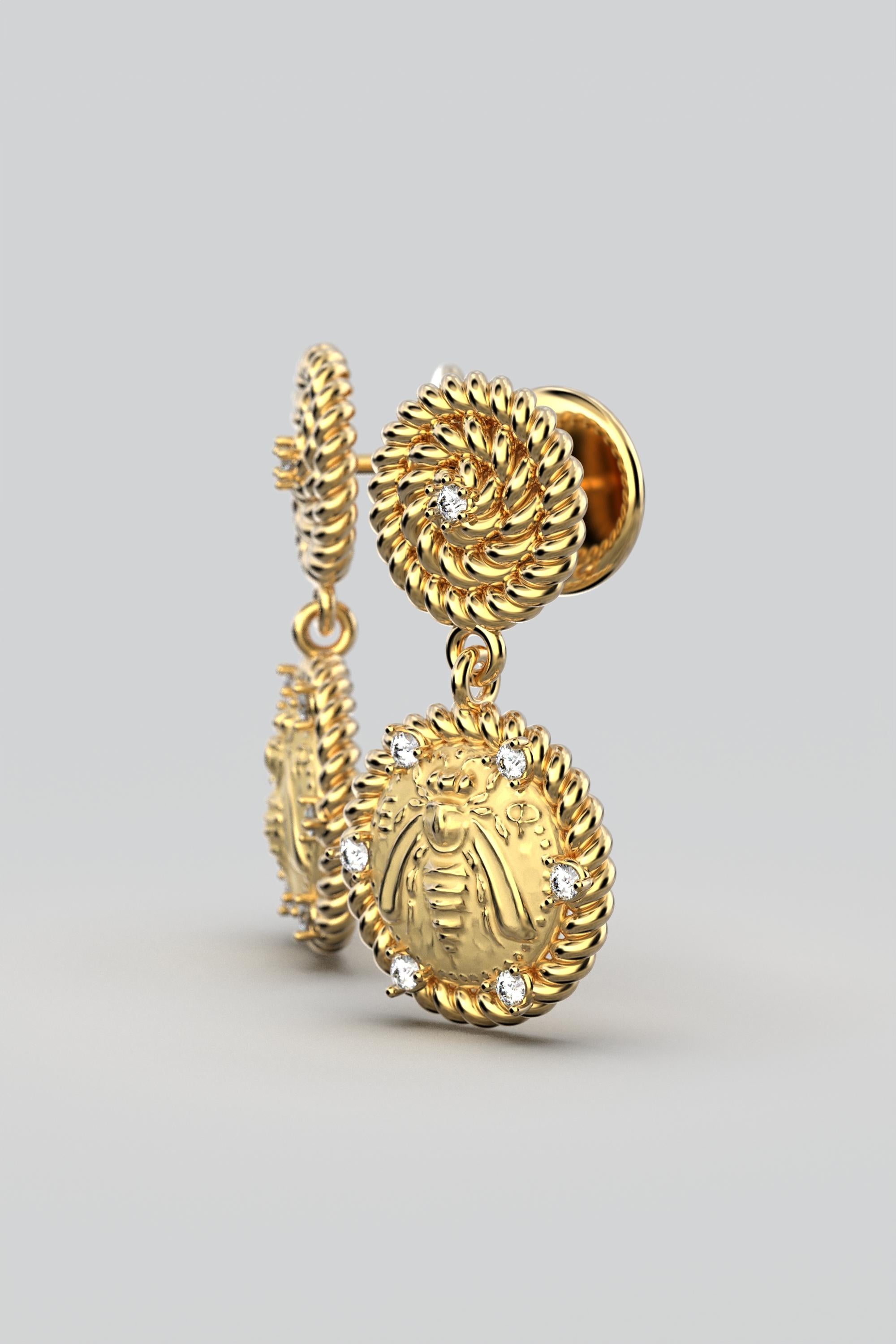 Made to order in 18k Gold and Diamonds.
Adorn yourself with Italian perfection—Diamond Dangle Earrings in 14k or 18k solid gold, inspired by Ancient Greek style. Crafted in Italy, these exquisite Bee Coin Earrings fuse history with modern elegance.