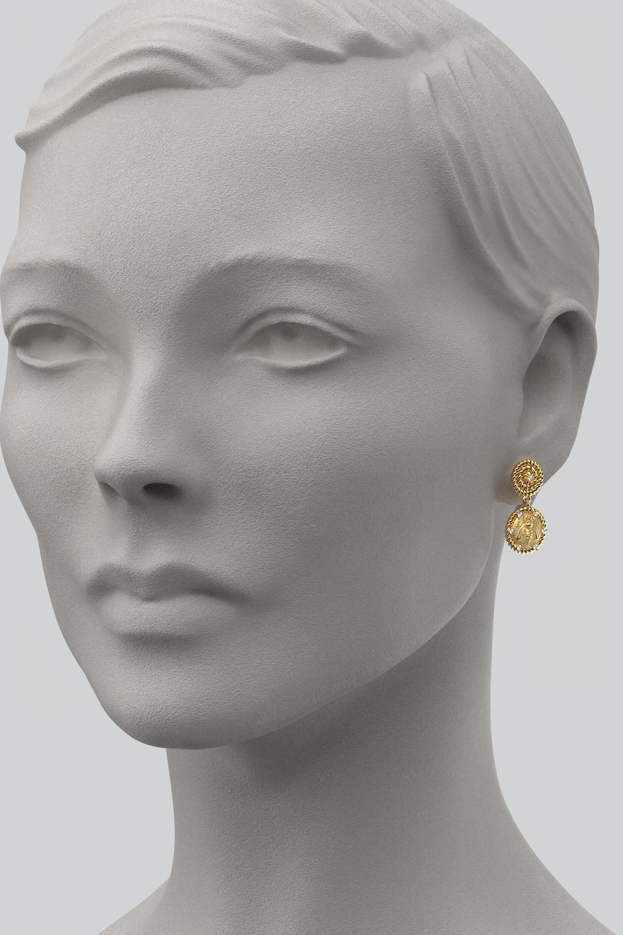 Brilliant Cut Italian Jewelry | 18k Gold Dangle Earrings With Diamonds | Bee Earrings  For Sale