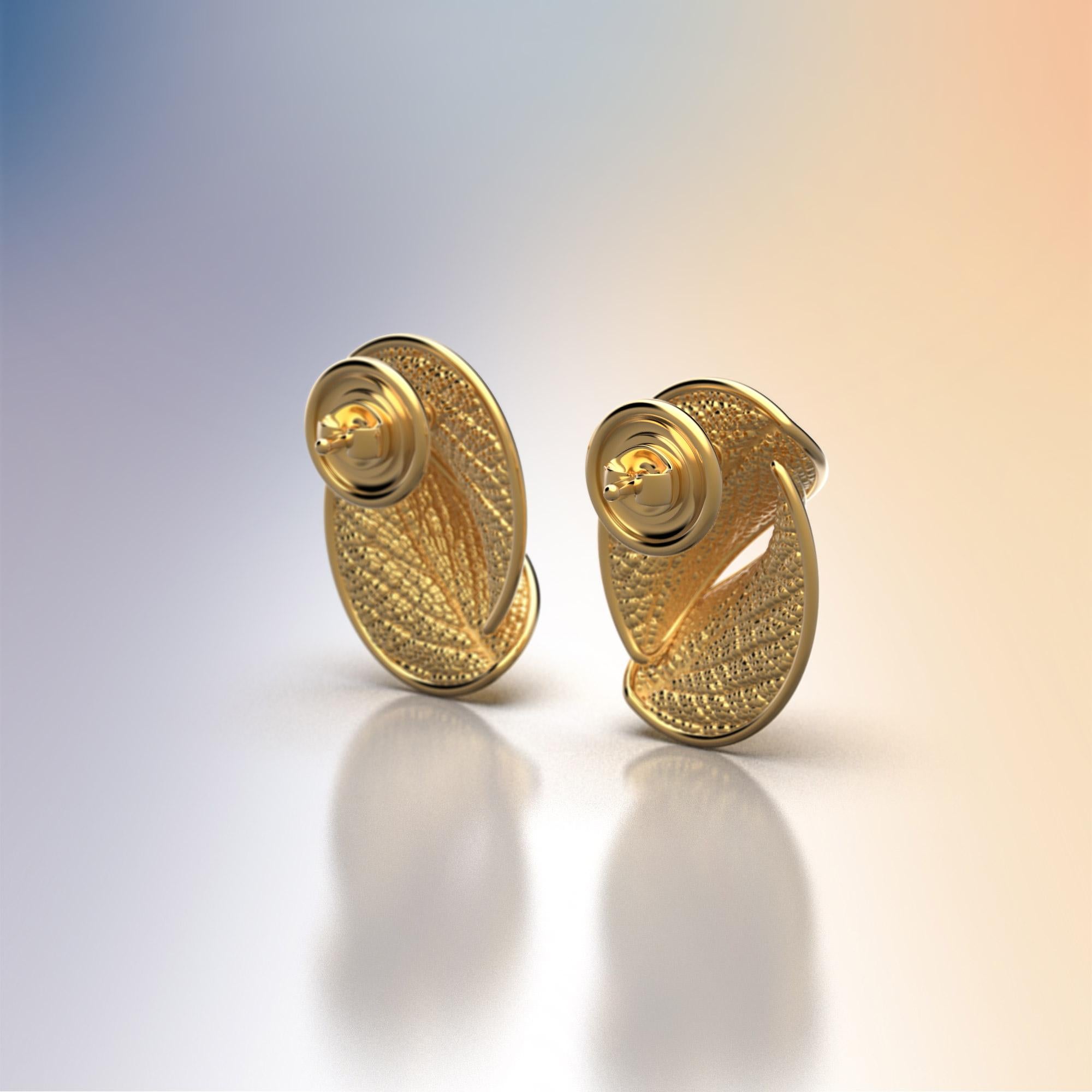 Women's Italian Jewelry 18k Gold Leaf Stud Earrings Made in Italy by Oltremare Gioielli For Sale