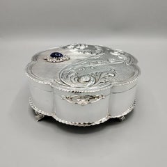 Italian jewelry box in solid 800 silver with hard stone