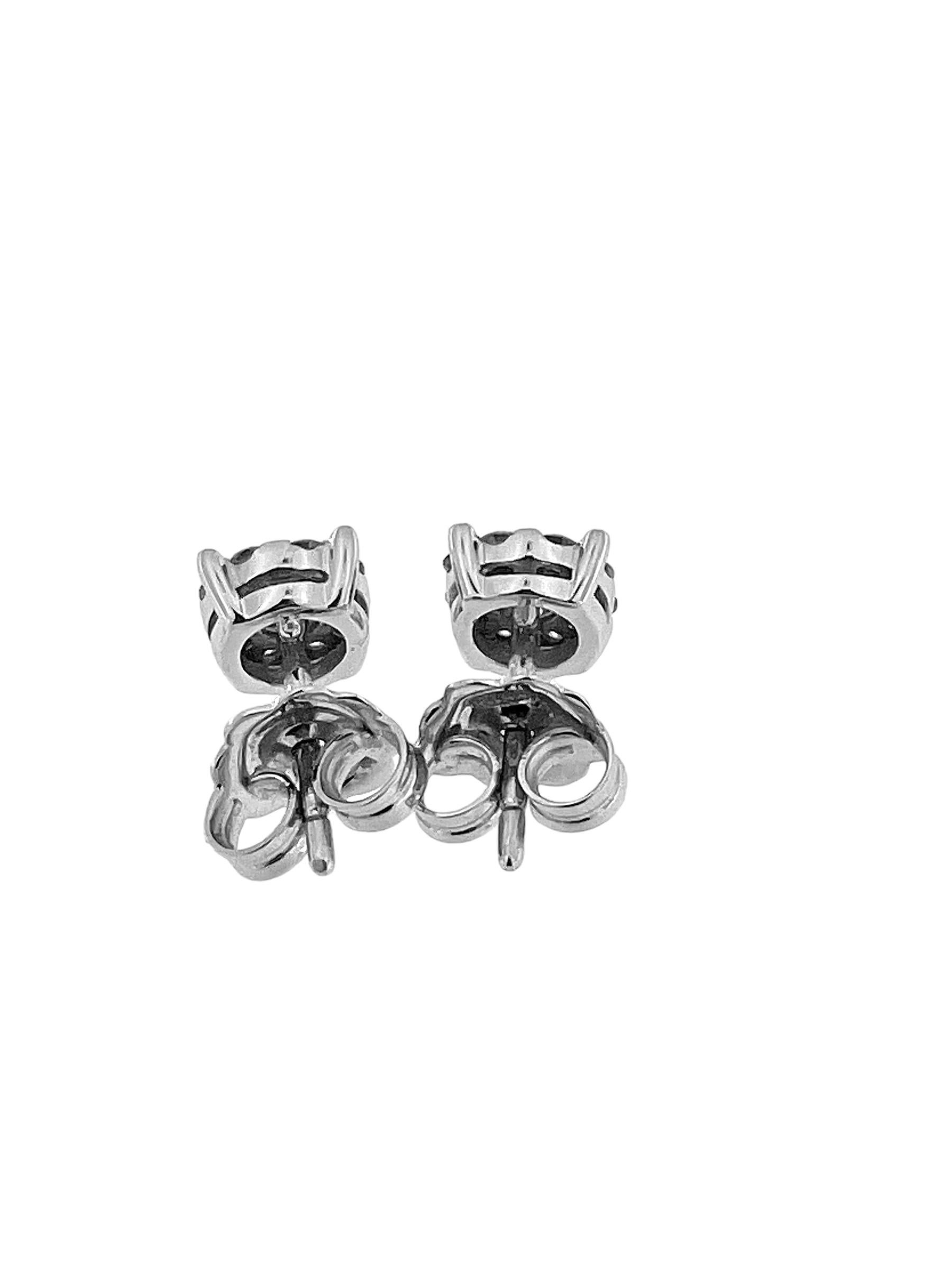 Italian Jewelry Set Earrings and Necklace White Gold and Diamonds For Sale 2
