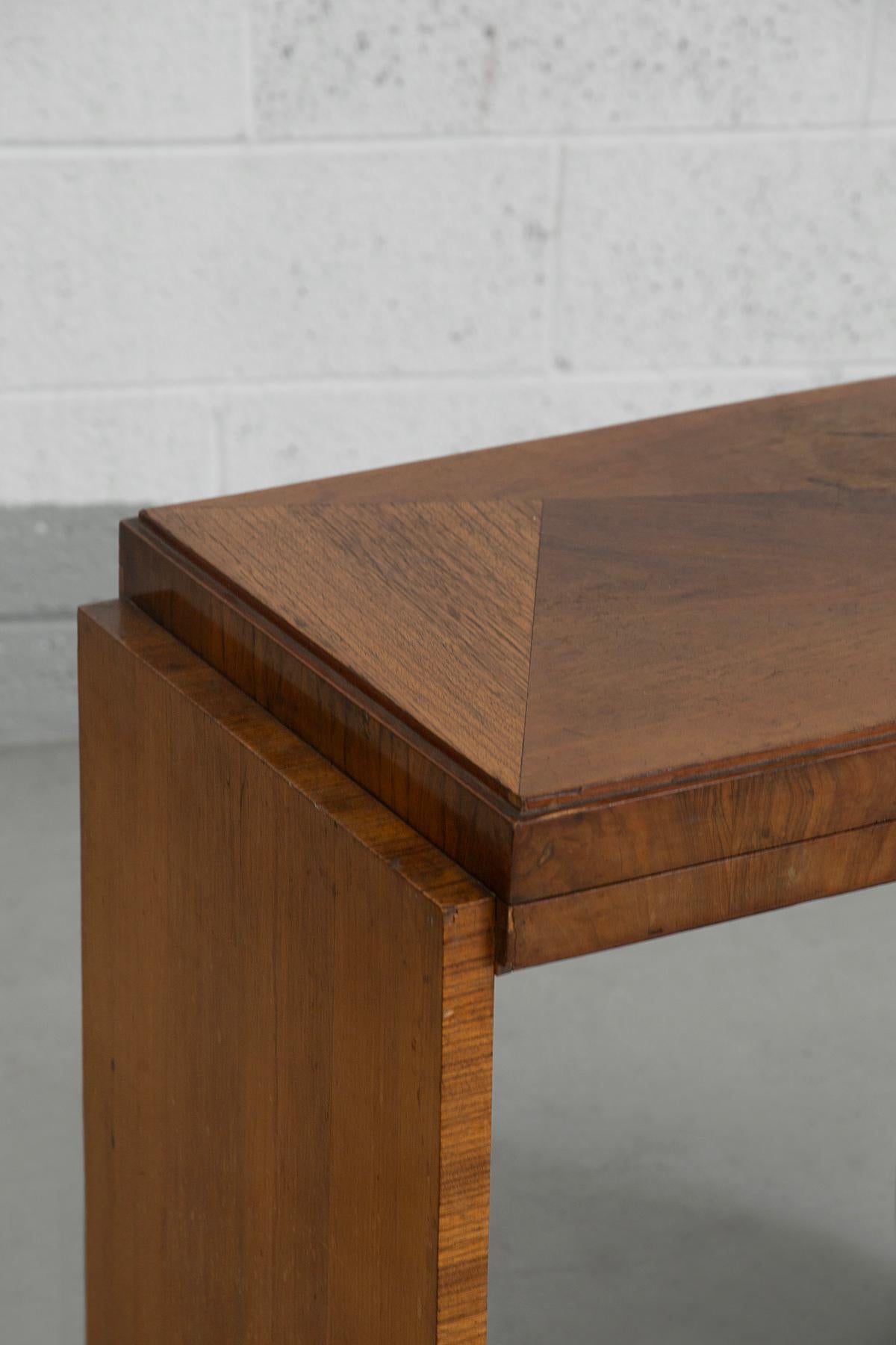 Mid-20th Century Italian jewelry table branded Fratelli Bortolozzo Padova en vente