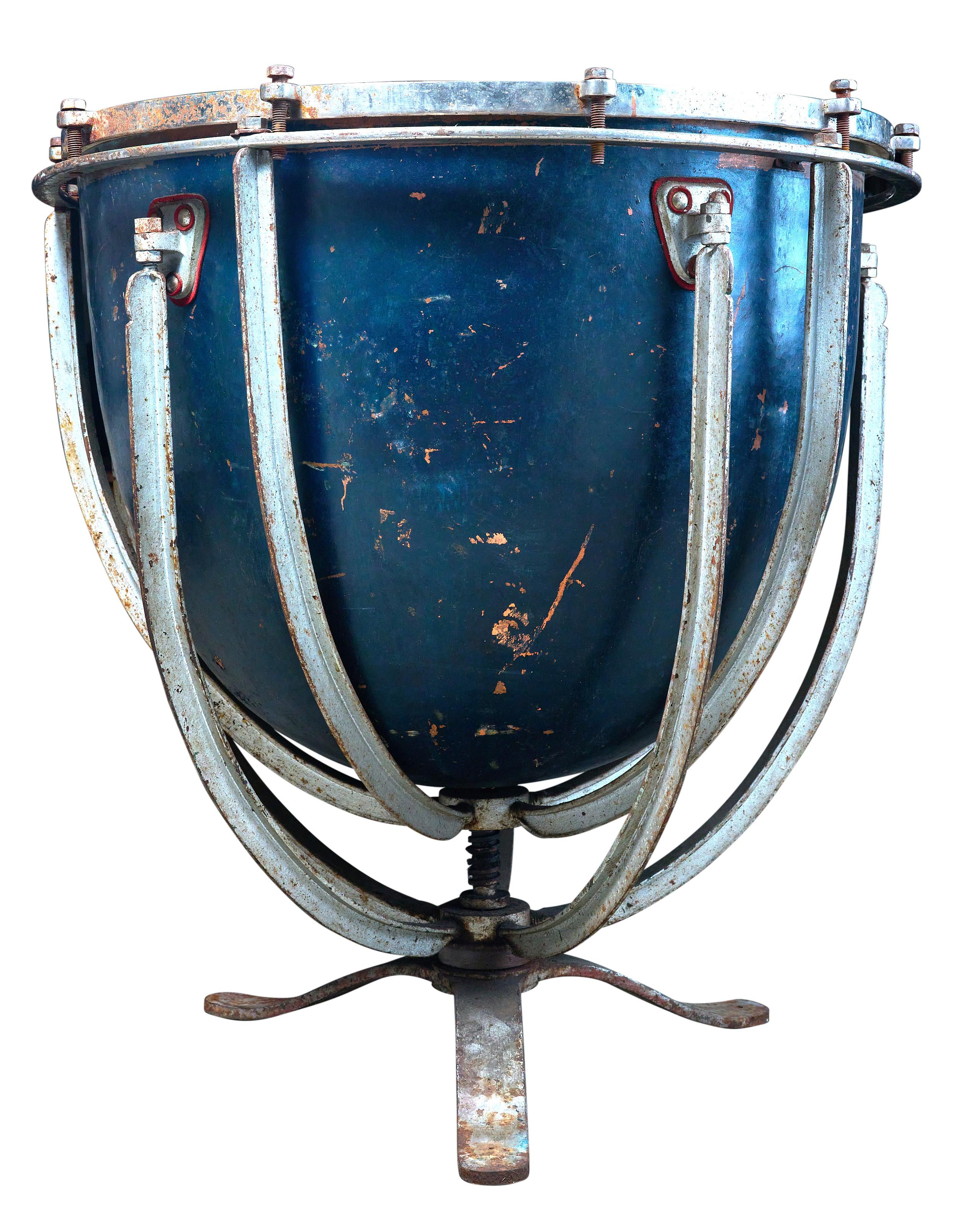 Mid-20th Century Italian Kettle Drum with Cover For Sale