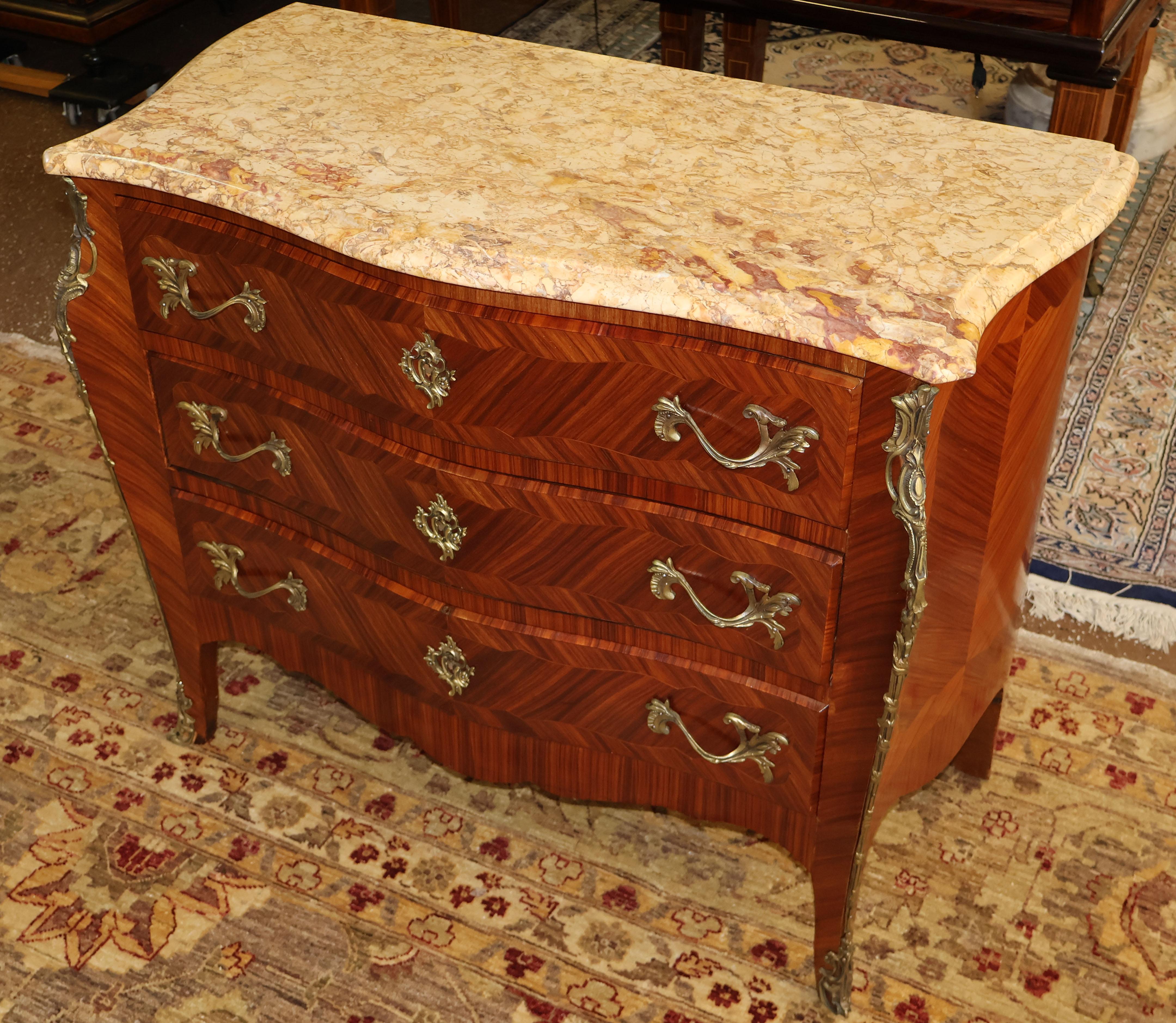 Italian Kingwood Marble Top Bronze Mounted Dresser Commode Chest of Drawers In Good Condition For Sale In Long Branch, NJ