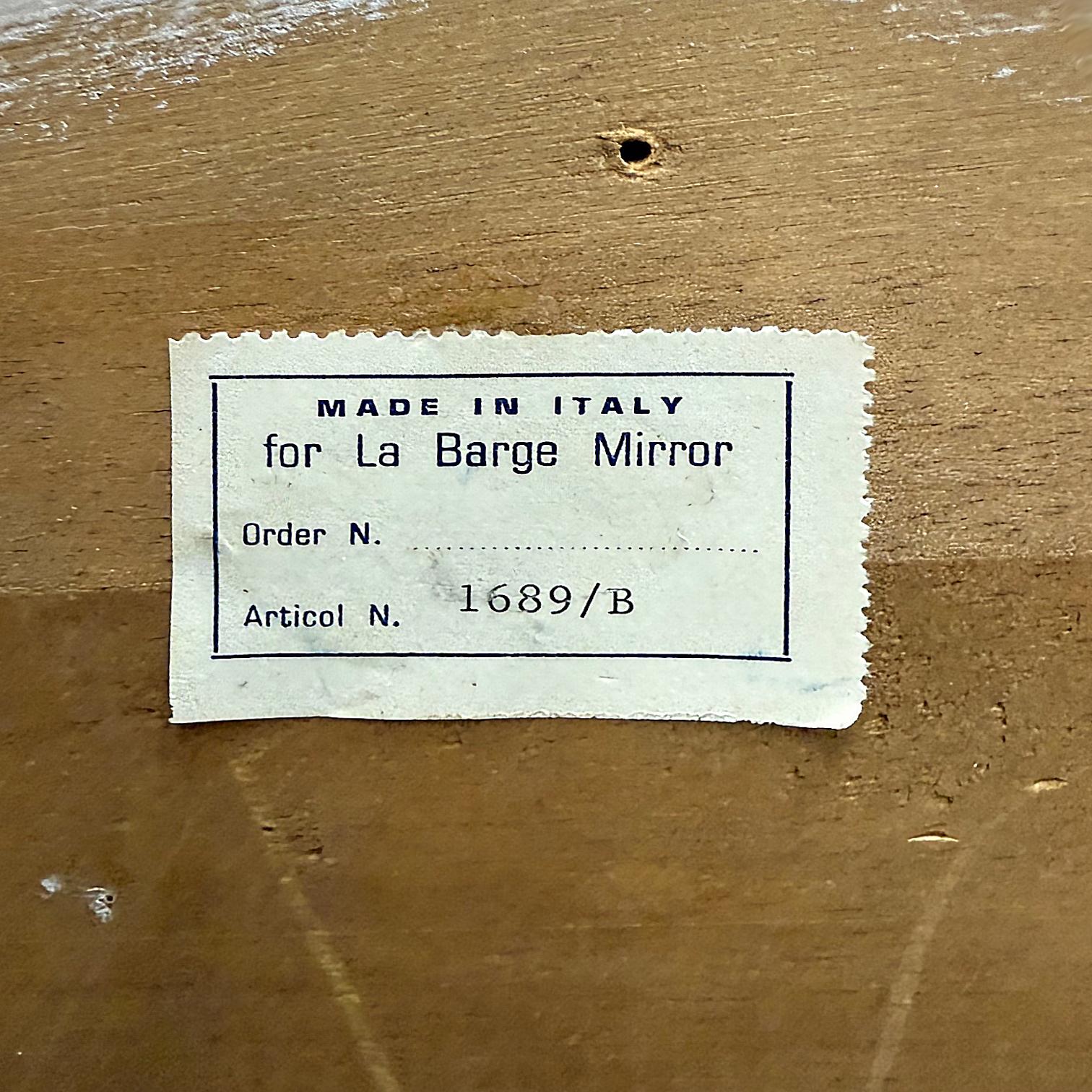 Specchio italiano La Barge intagliato Hollywood Regency smussato in vendita 2