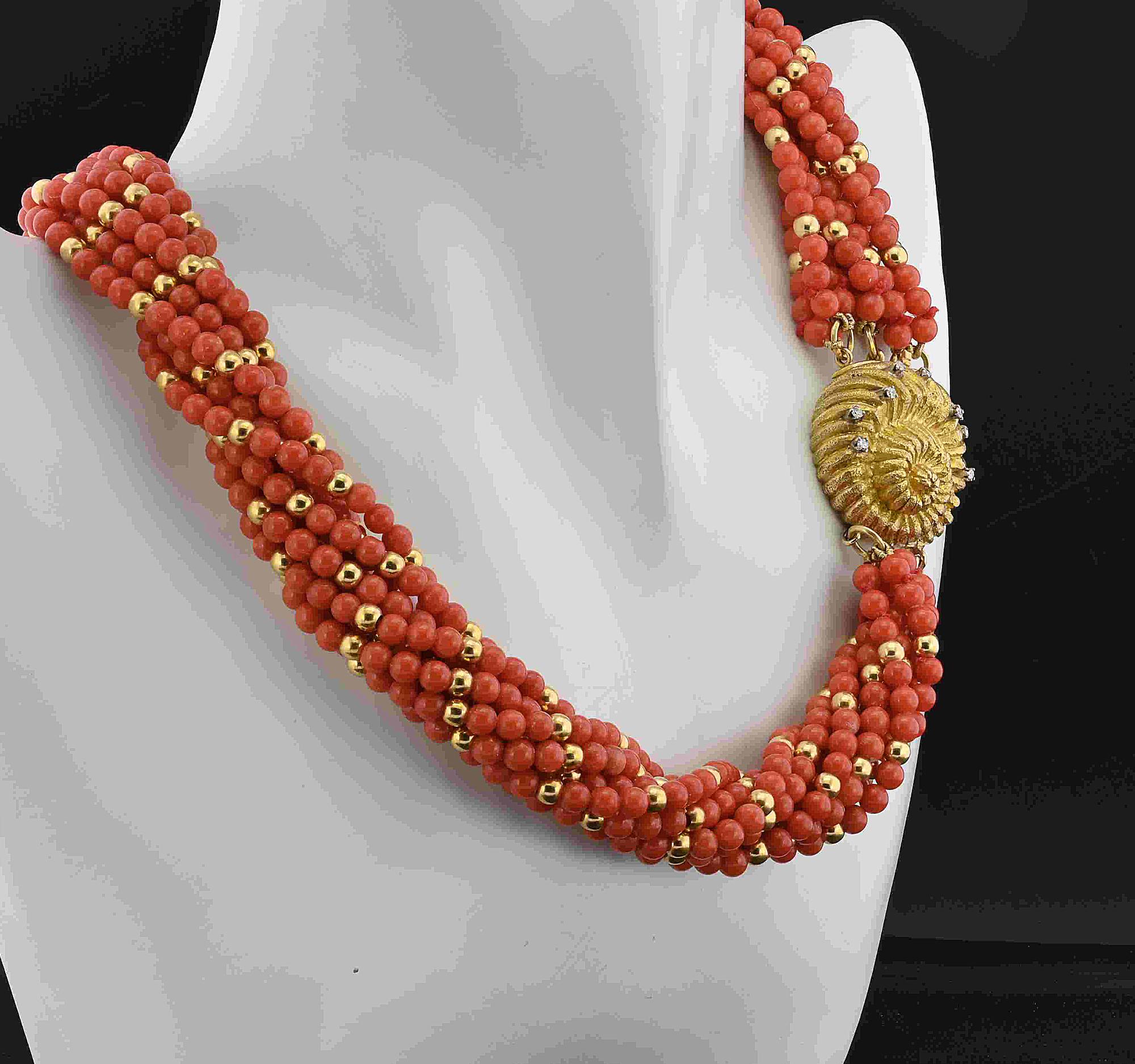 Italian La Dolce Vita 9 Strand Natural Red Coral Diamond 18 KT Necklace For Sale 2