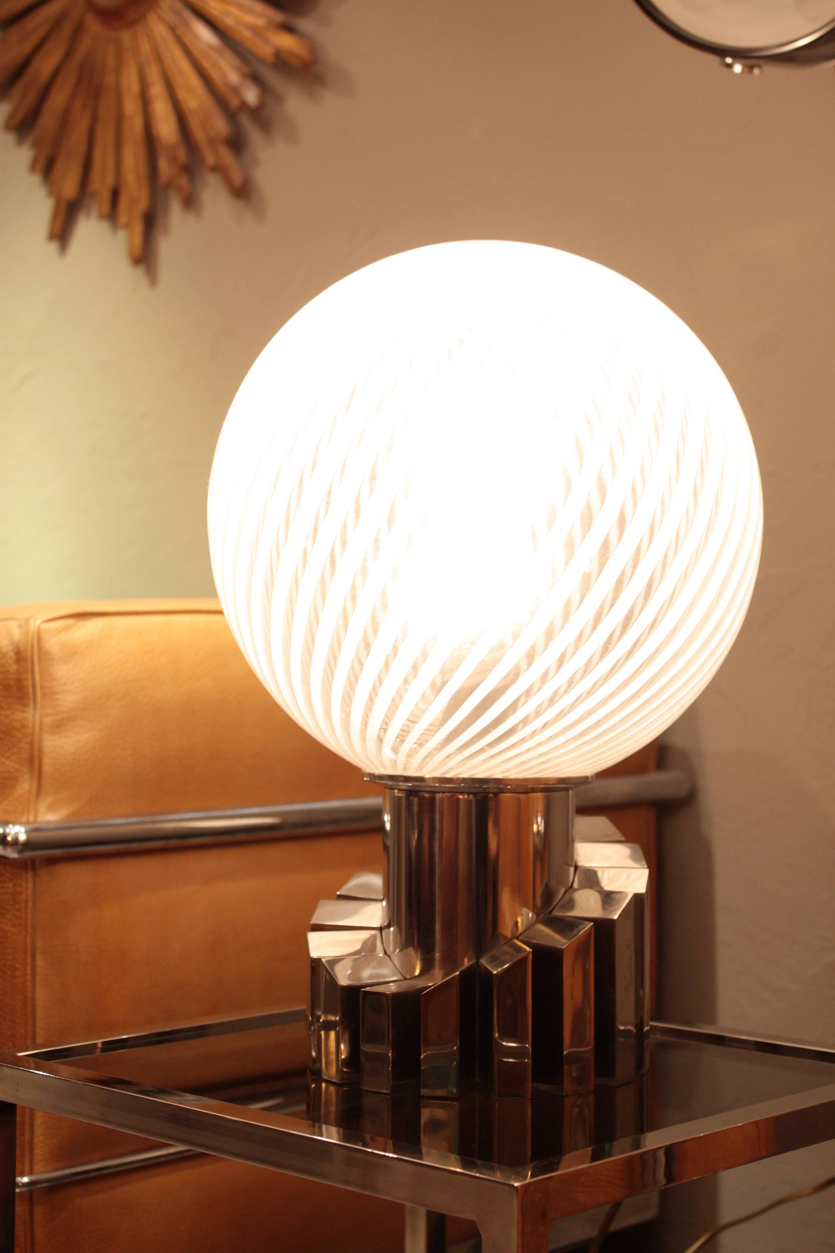 Italian La Murrina Table Lamp, Glass Globe and Chrome Base For Sale 1