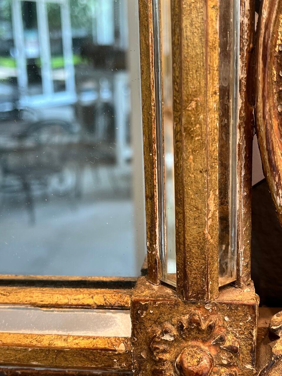 20ième siècle Miroir rococo italien en bois doré de Labarge en vente