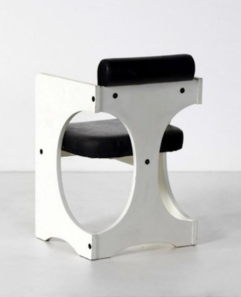 Minimalist Italian Lacquered Armchairs in White Beech and Black Leather For Sale