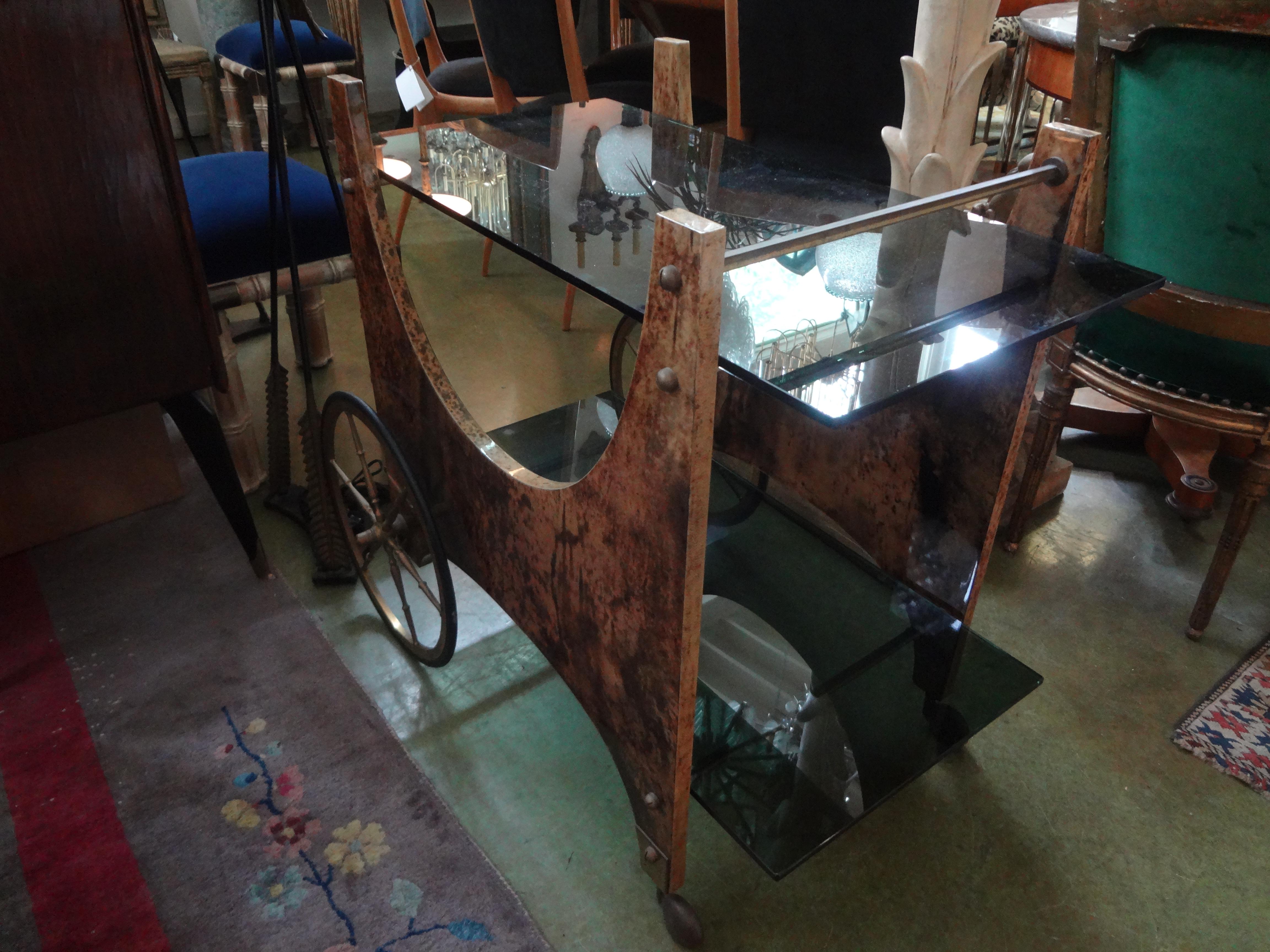 Carrito de bar italiano de piel de cabra lacada by Aldo Tura en Bueno estado para la venta en Houston, TX