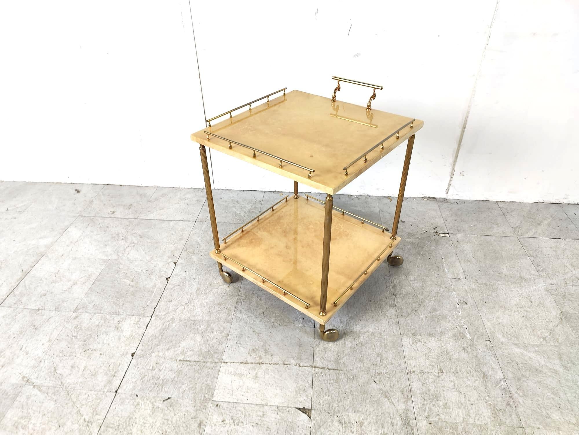 Italian Lacquered Goatskin / Parchment Serving Bar Cart by Aldo Tura, 1960s In Good Condition For Sale In HEVERLEE, BE