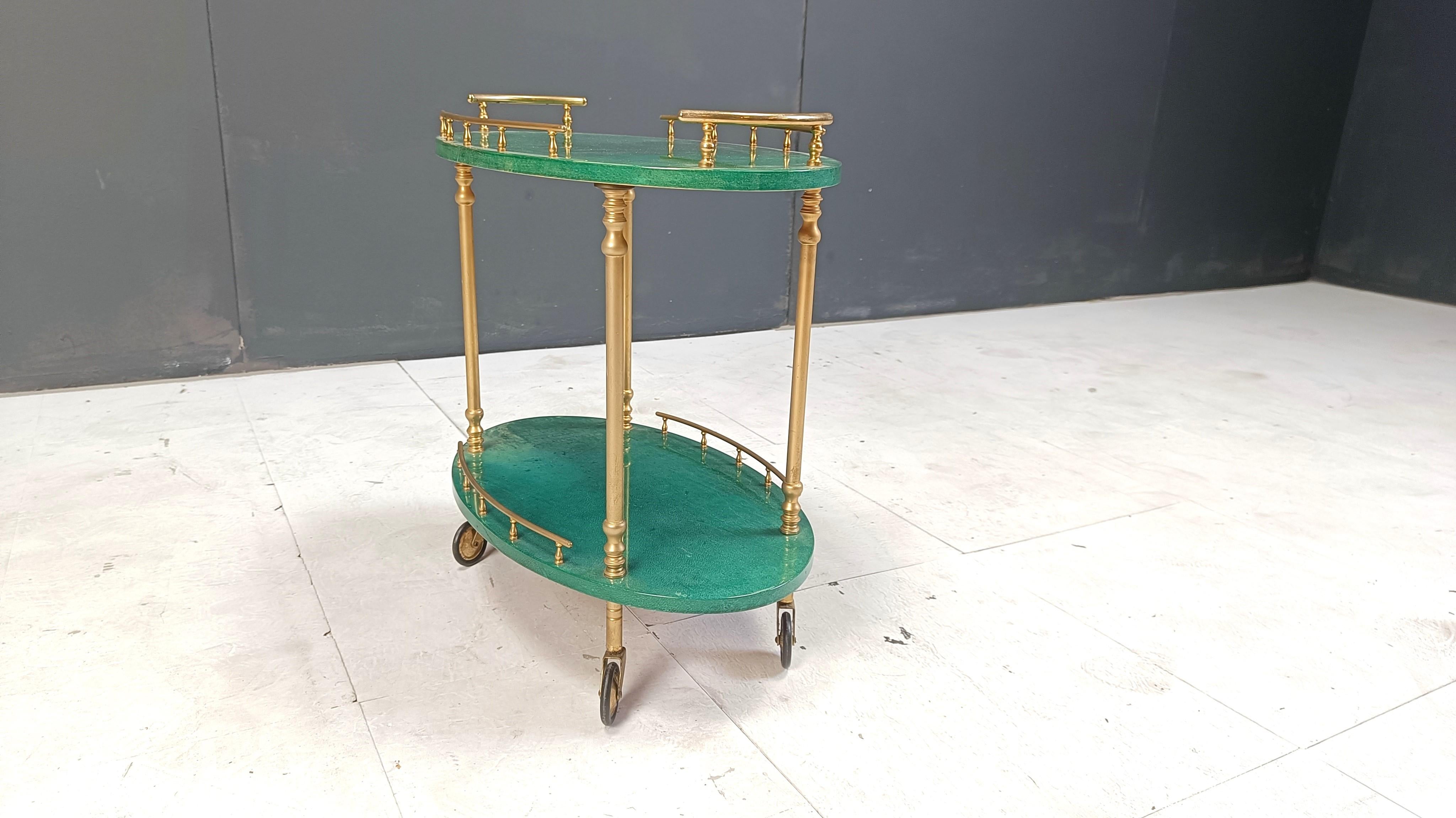 Piel de cabra italiana lacada  Carrito de bar y botellero de vino de Aldo Tura en venta 5