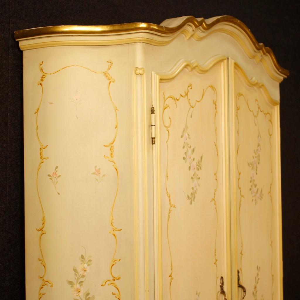 Italian Lacquered, Painted and Gilded Wardrobe, 20th Century For Sale 4