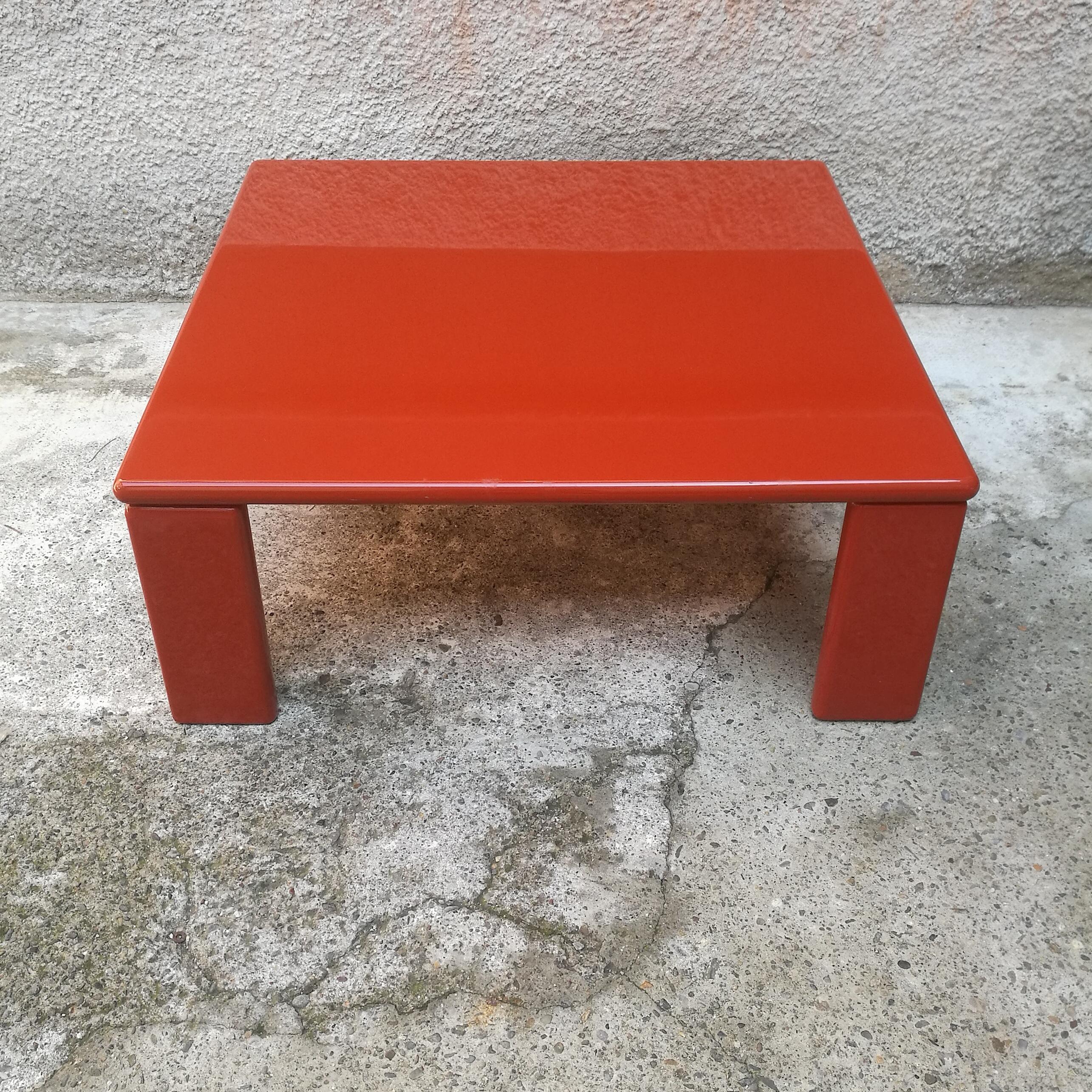 Italian Lacquered Wood Ming by Table, by Kazuhide Takahama for Cassina, 1970s In Good Condition In MIlano, IT