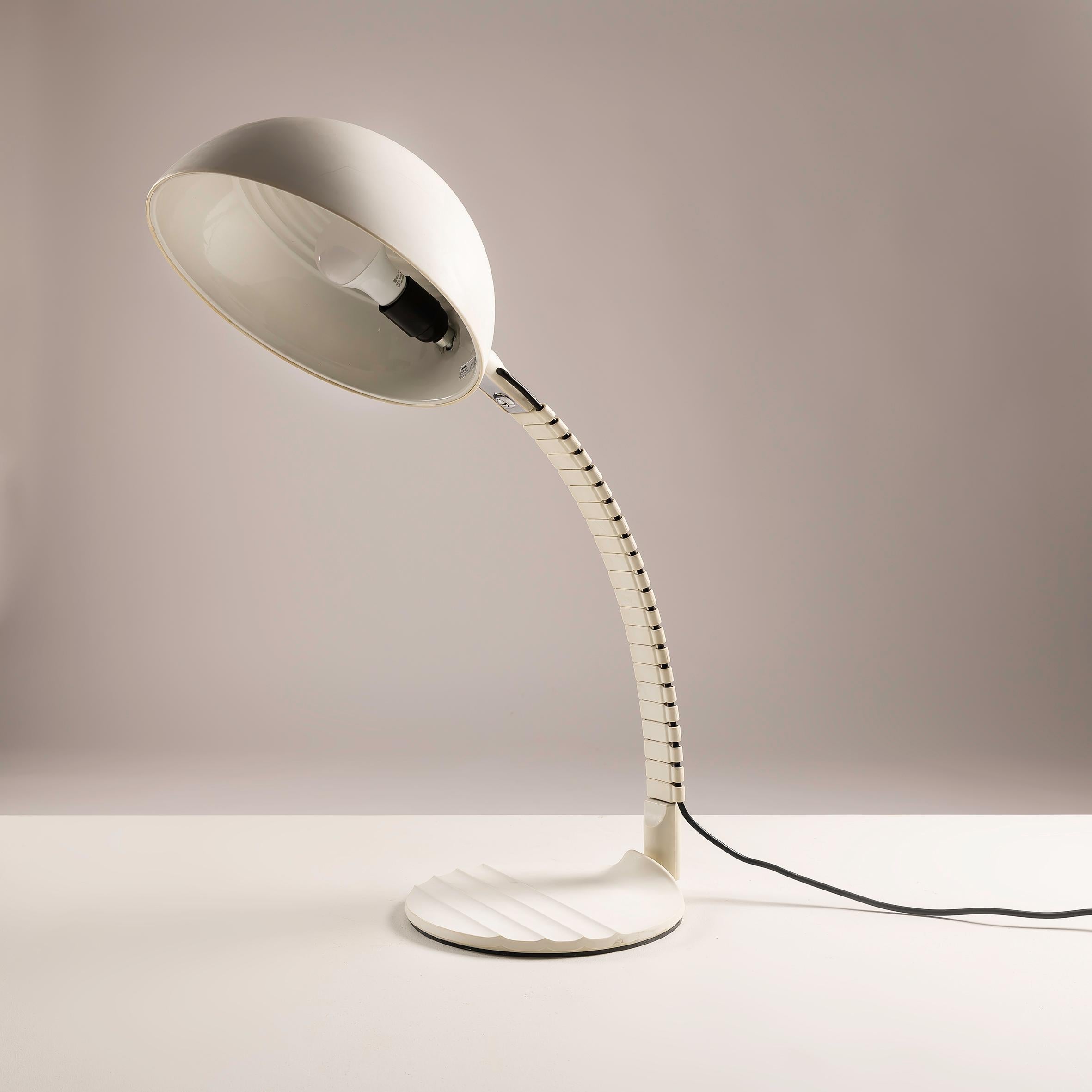 Italian Lamp by Elio Martinelli for Martinelli Luce, No 660, Italy 1970s For Sale 2