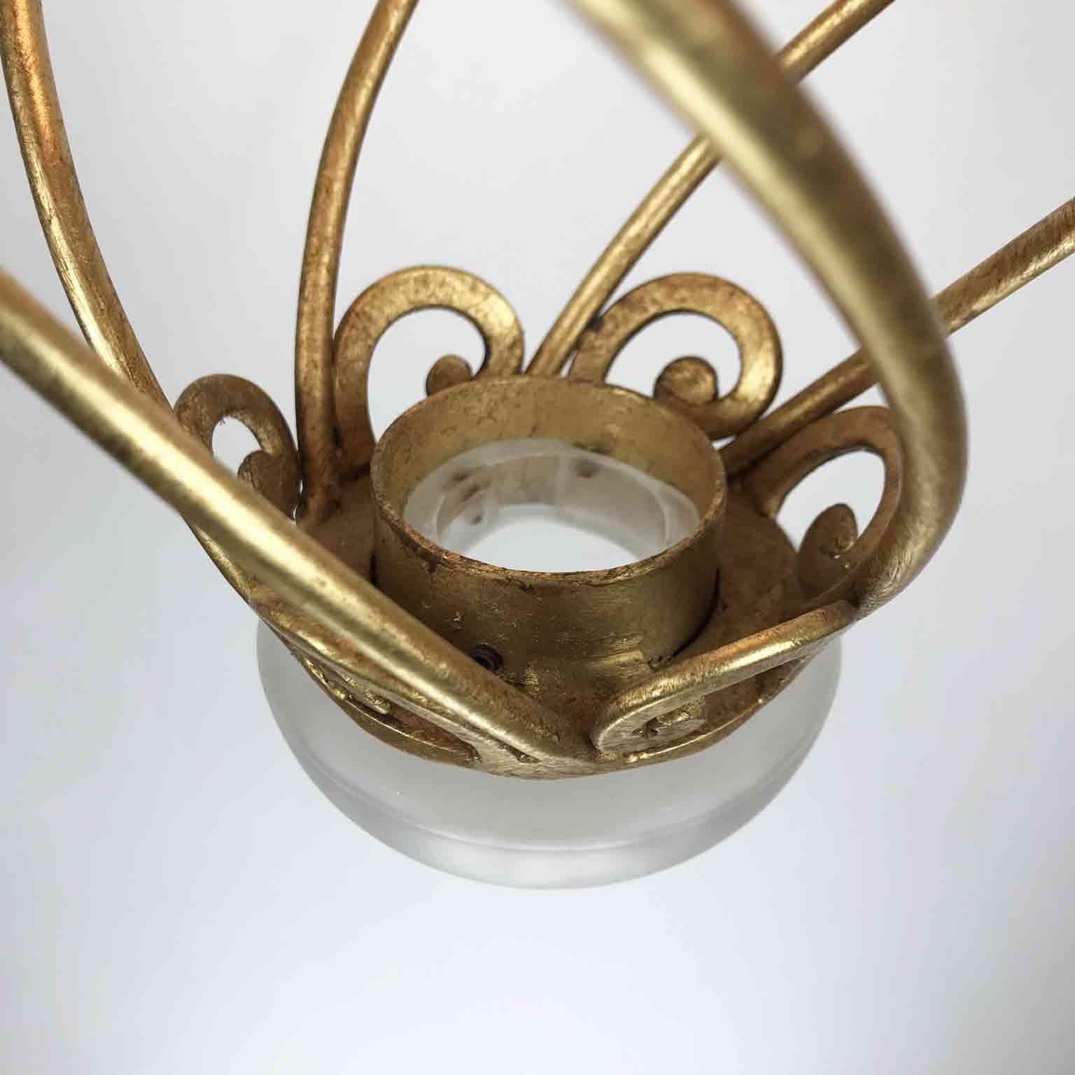 Italian Spiral Shaped Chandelier by Banci Firenze Leaf Gilded Cage 1980s In Good Condition In Milan, IT