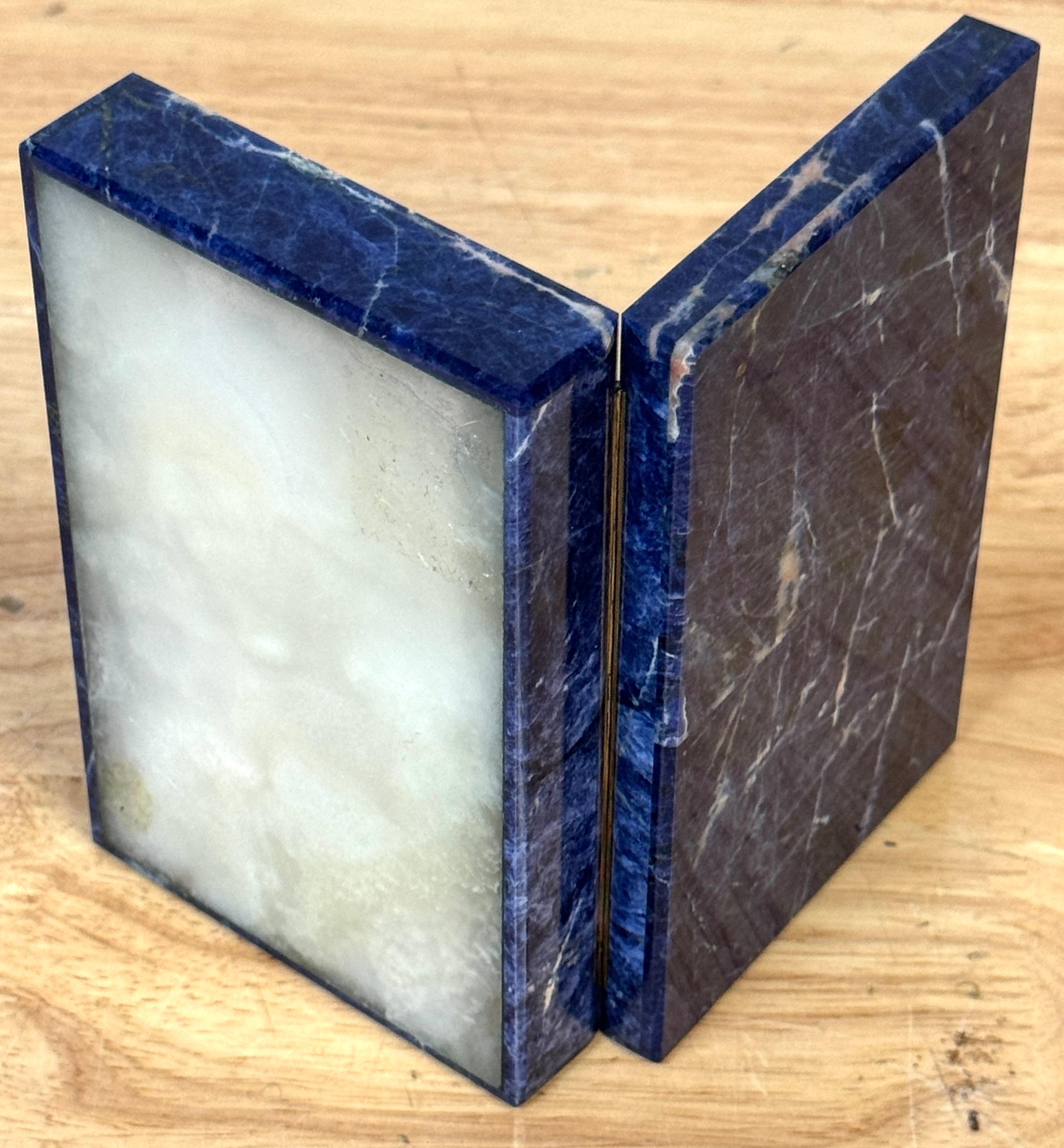 Boîte de table italienne en lapis-lazuli, cristal de roche et agate mousse, charnière en vermeil, années 1970 en vente 7