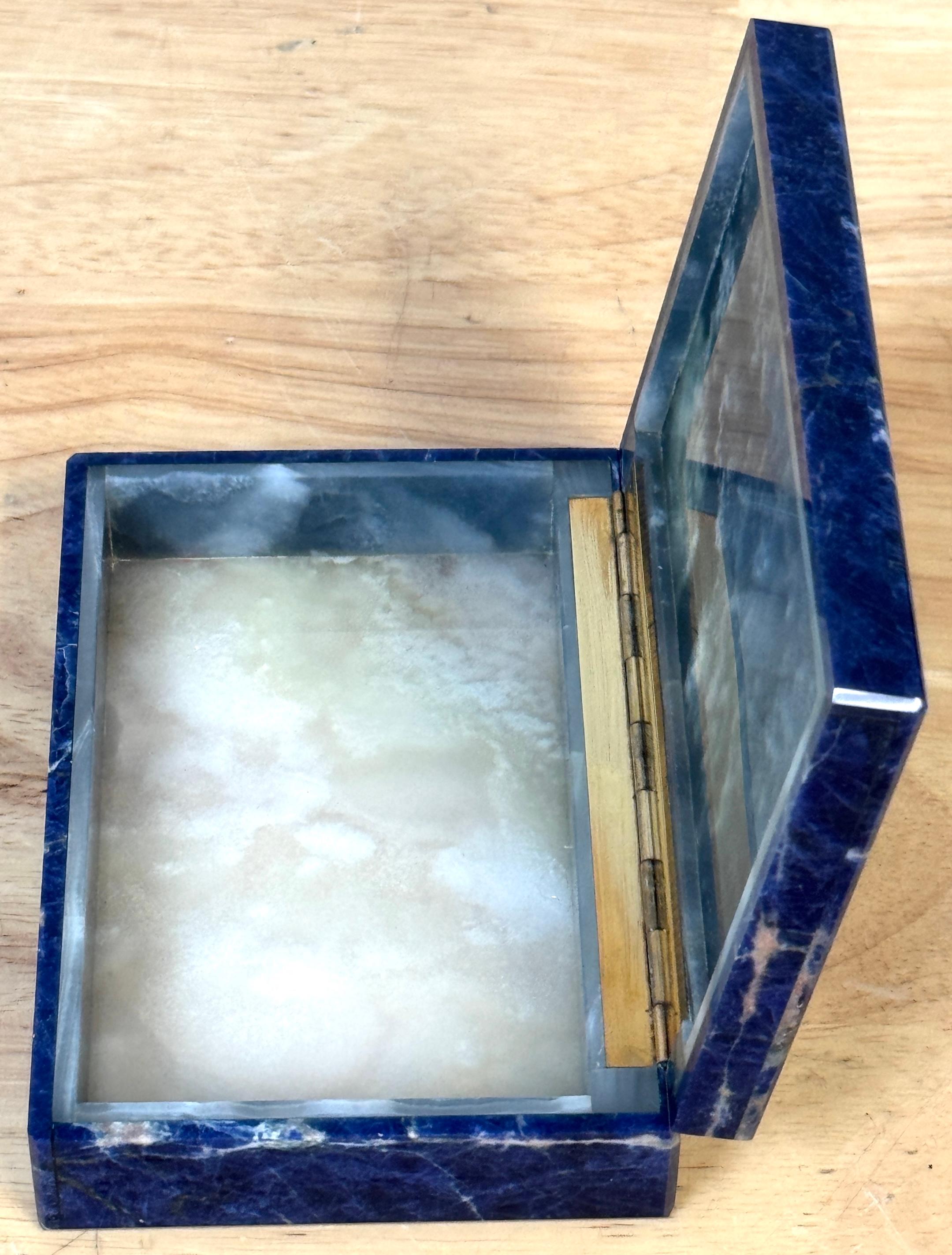 Argent Boîte de table italienne en lapis-lazuli, cristal de roche et agate mousse, charnière en vermeil, années 1970 en vente
