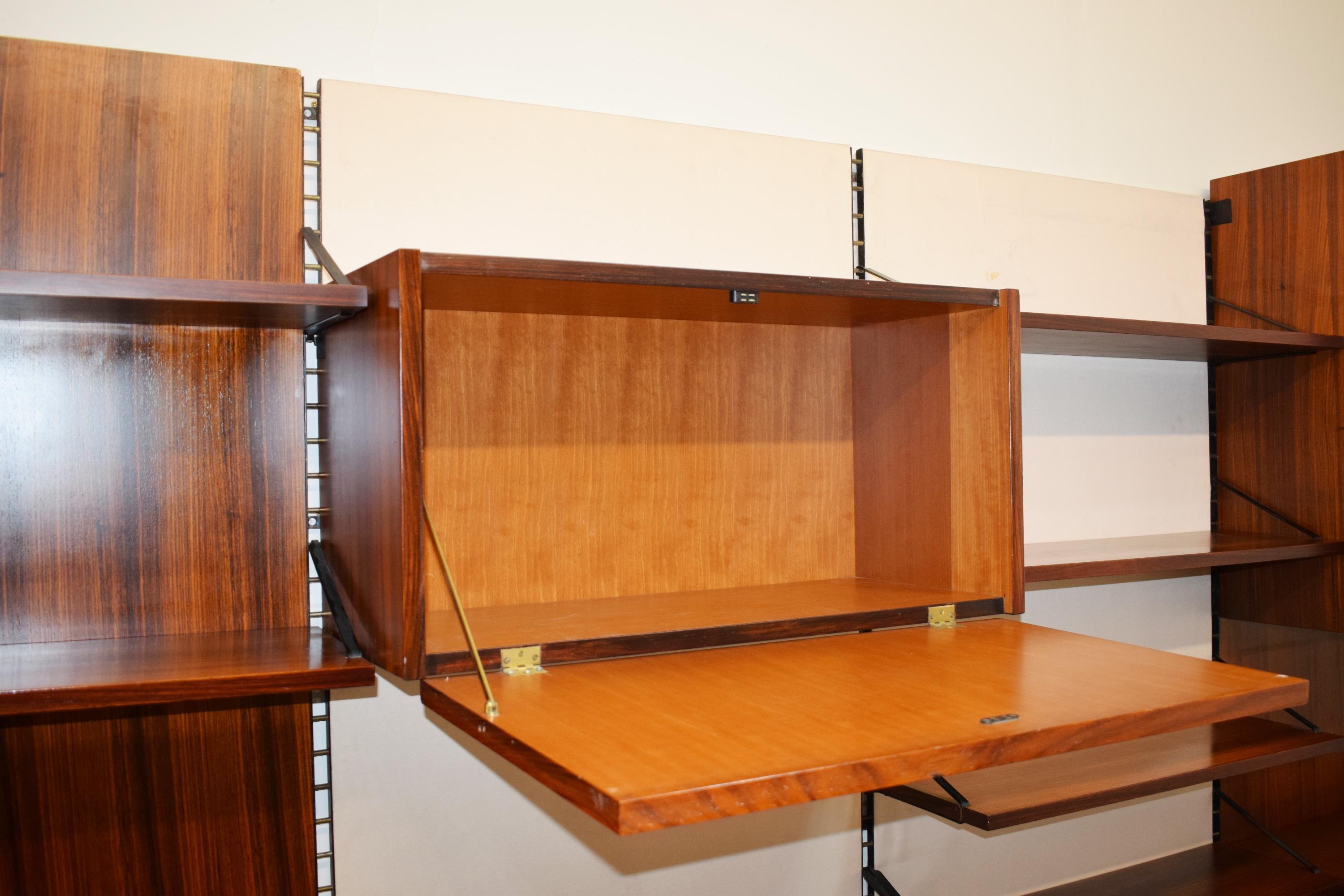 Italian large bookcase, 1970s For Sale 1