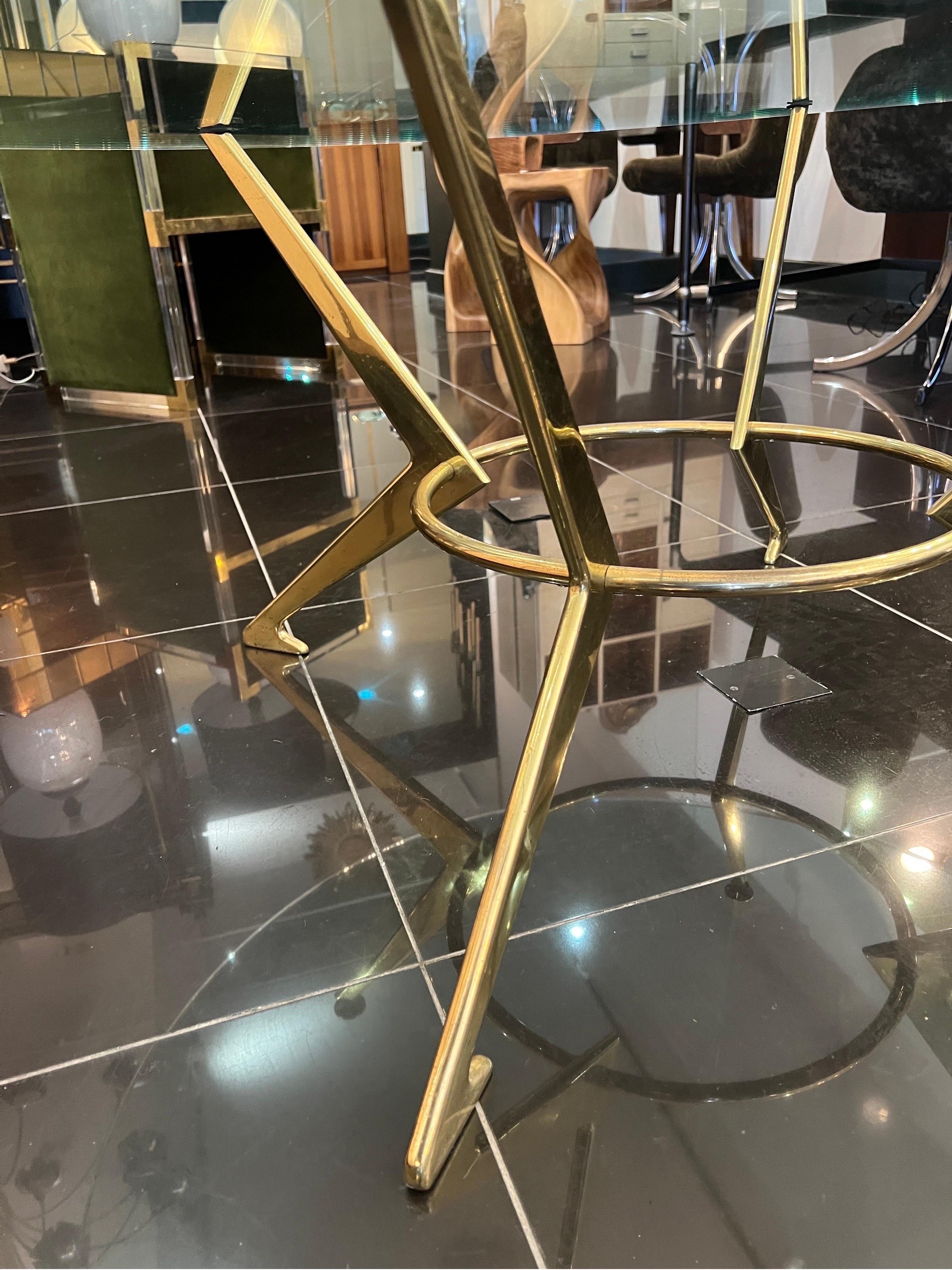 Italian Large Brass and Glass Circular Coffee Table  In Good Condition For Sale In London, GB