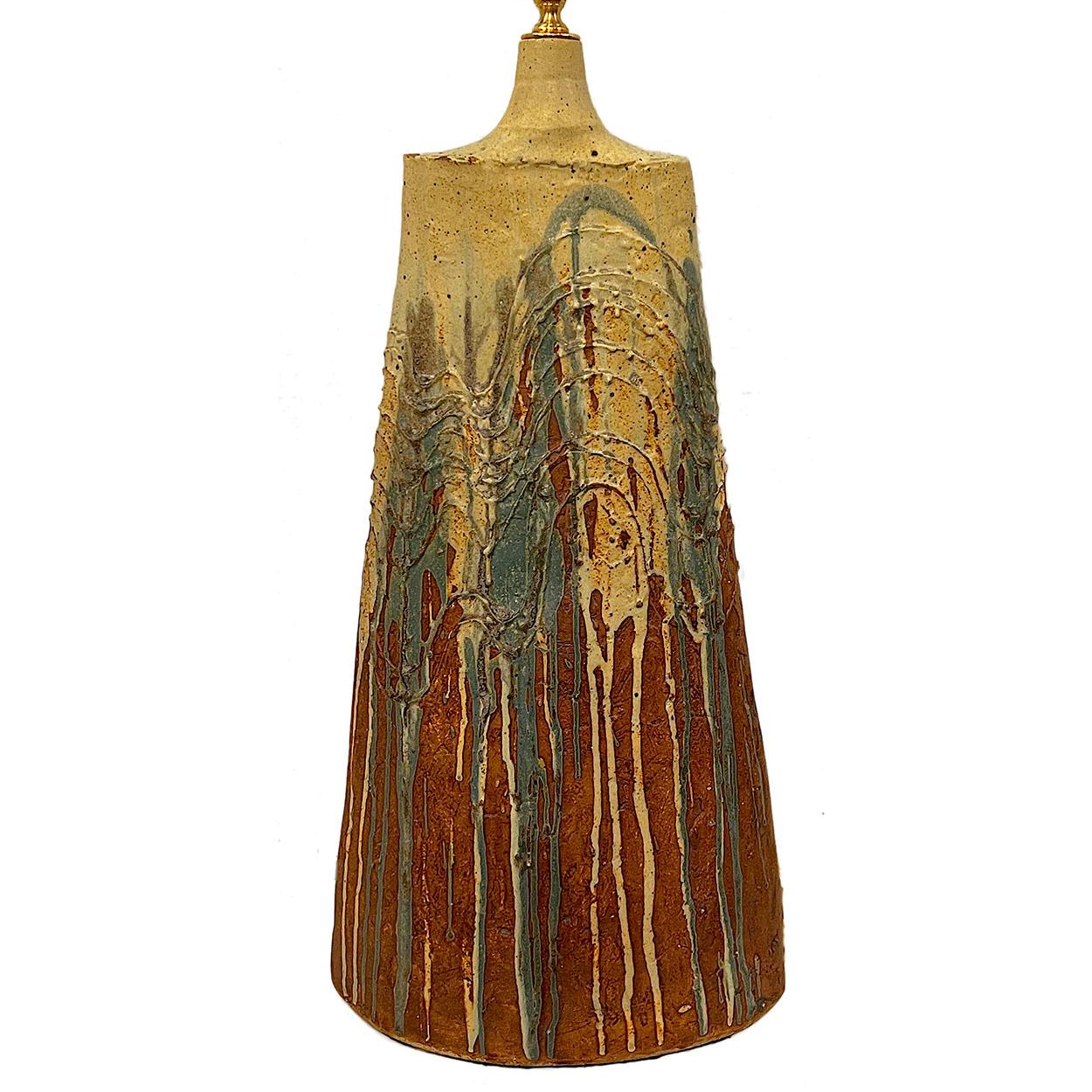 A circa 1950's ceramic table lamp with glazed finish.

Measurements:
Height of body: 24