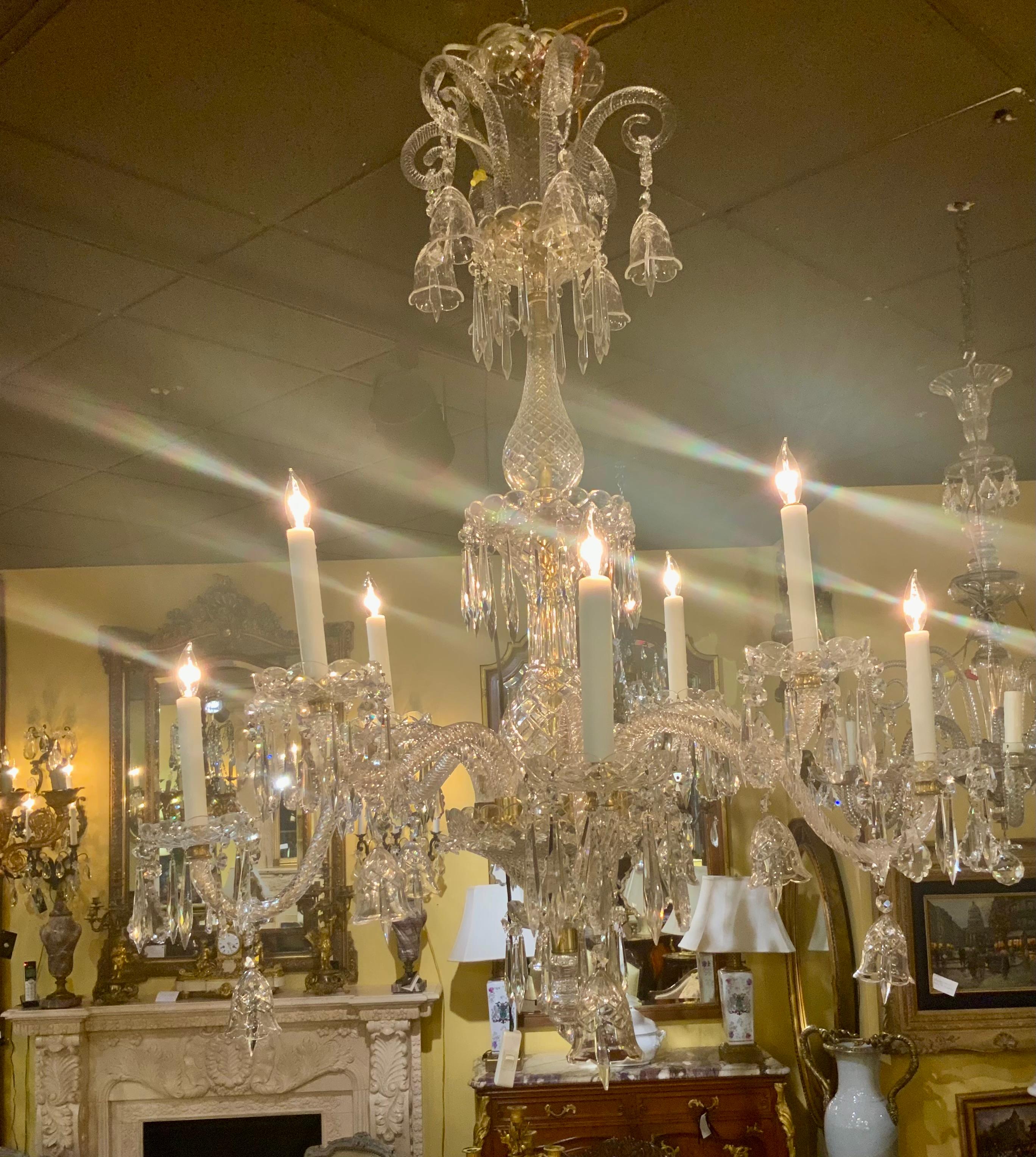 Grand lustre italien en cristal à huit lumières en vente 5