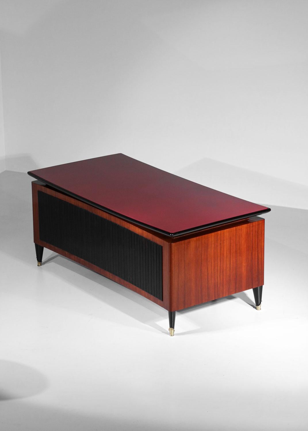 Italienischer großer Schreibtisch von Vittorio Dassi Massivholz und Glas 60s - G725 im Angebot 8