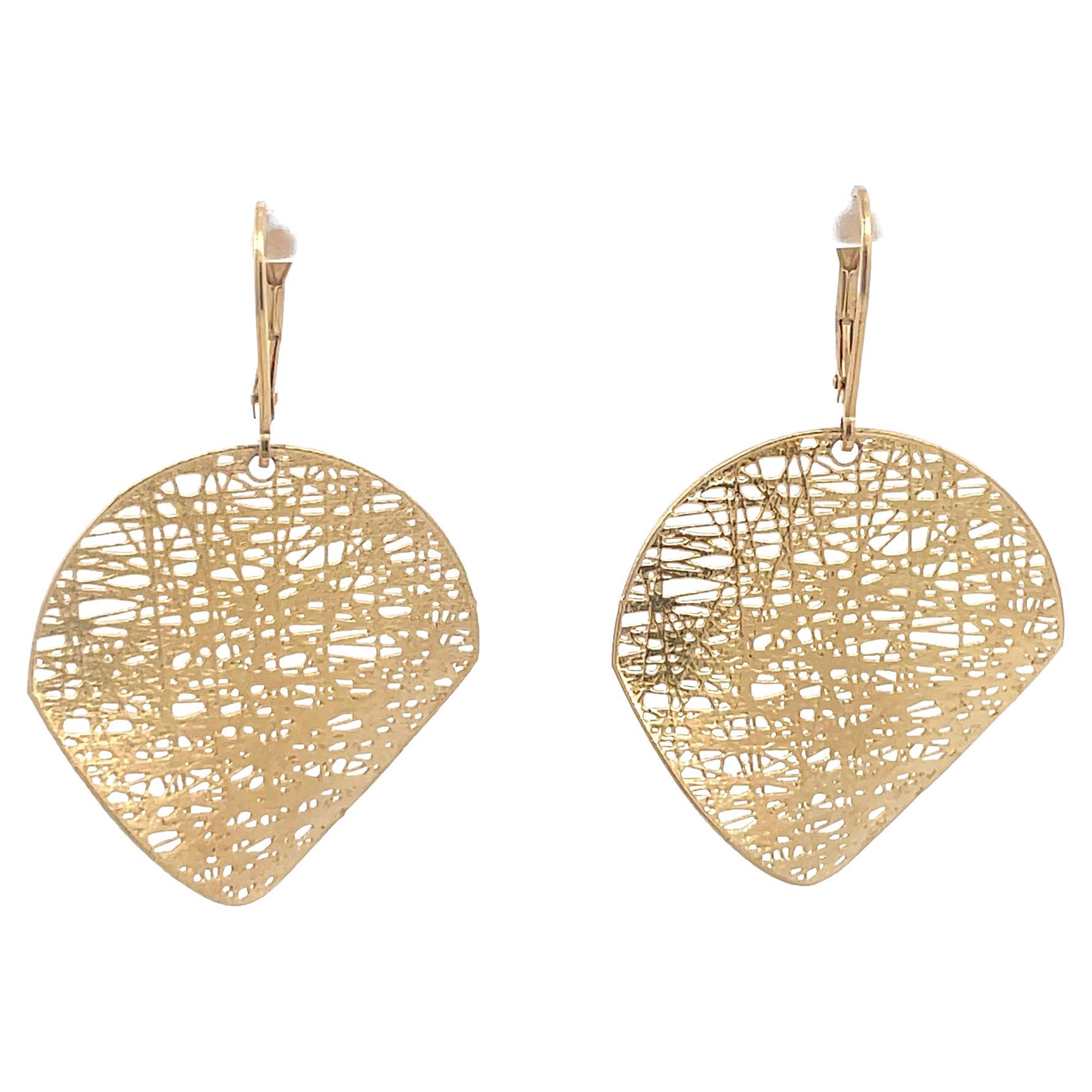 Large disc drop earrings featuring a lace gold design in 14 Karat Yellow Gold, 4.54 grams, made in Italy. 

Small version available