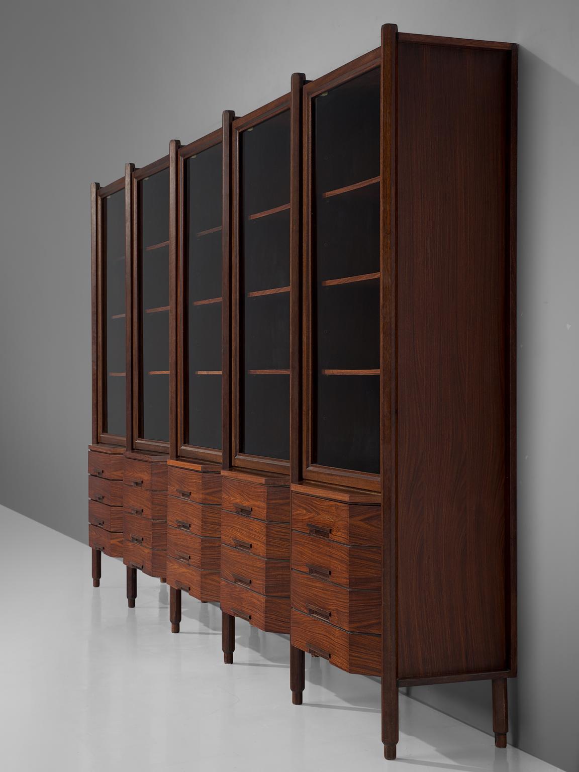 Italian Large Five Sectioned Cabinet in Rosewood, 1960s In Good Condition In Waalwijk, NL