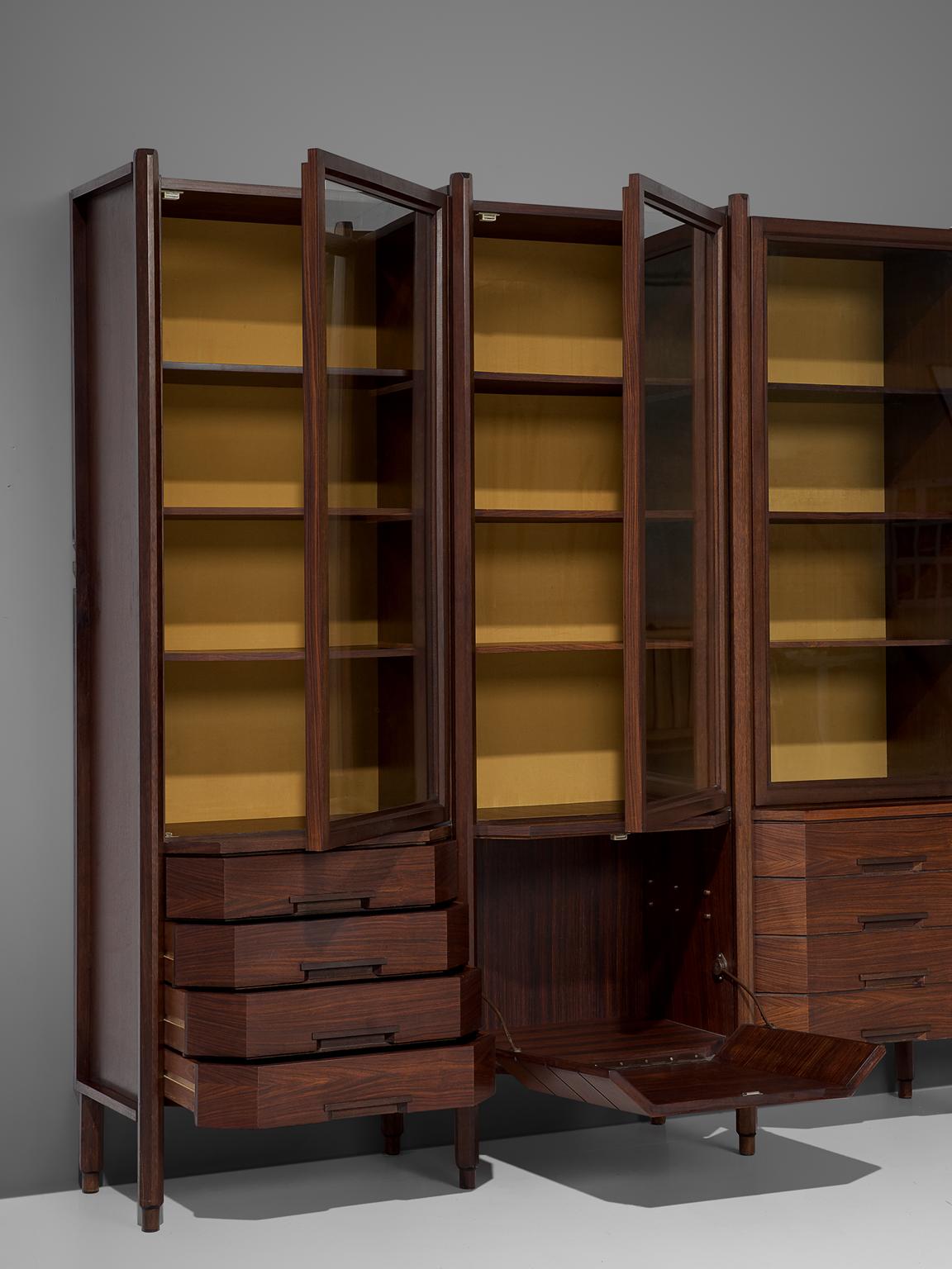 Mid-20th Century Italian Large Five Sectioned Cabinet in Rosewood, 1960s
