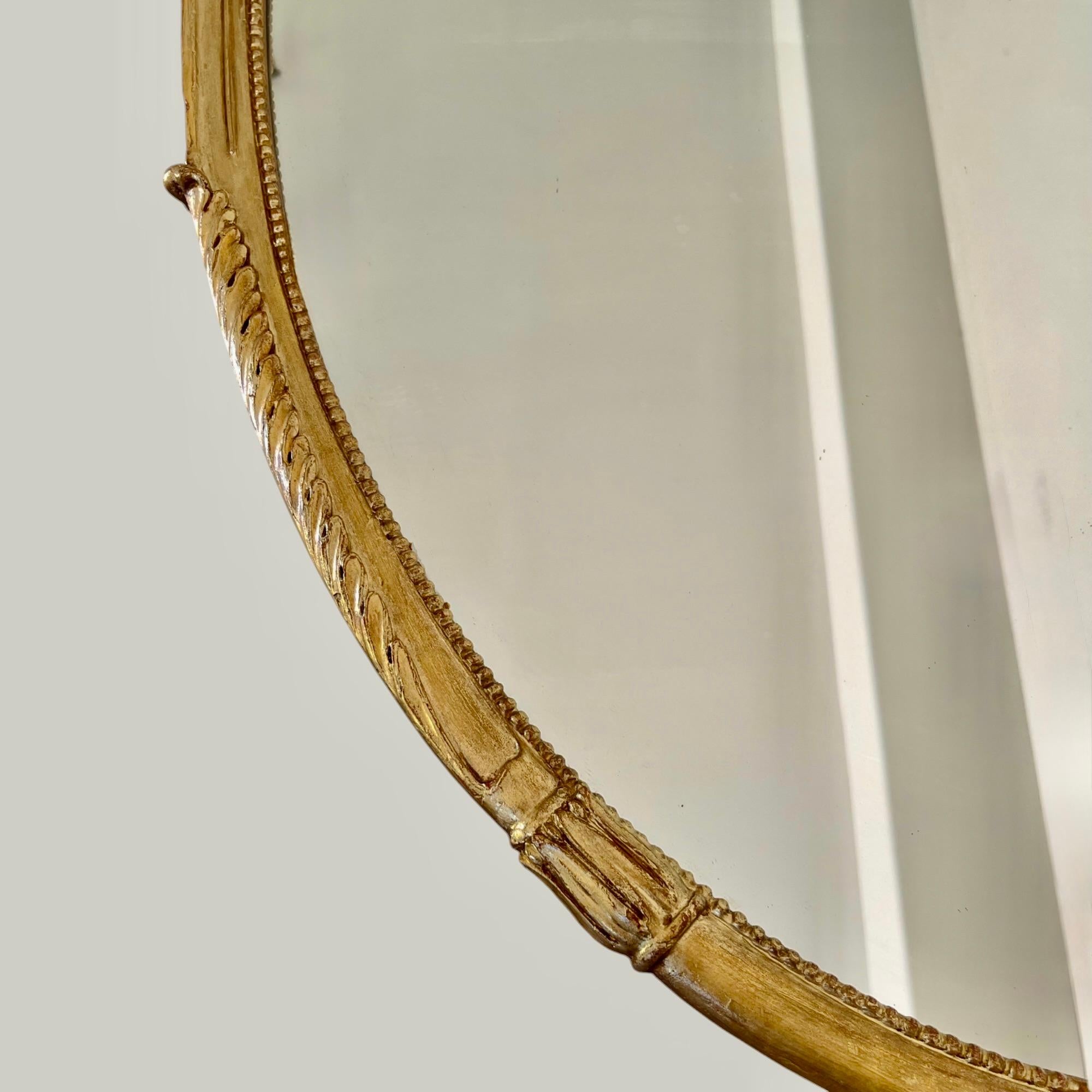 Italian Large Giltwood Mirror circa 1940 For Sale 6