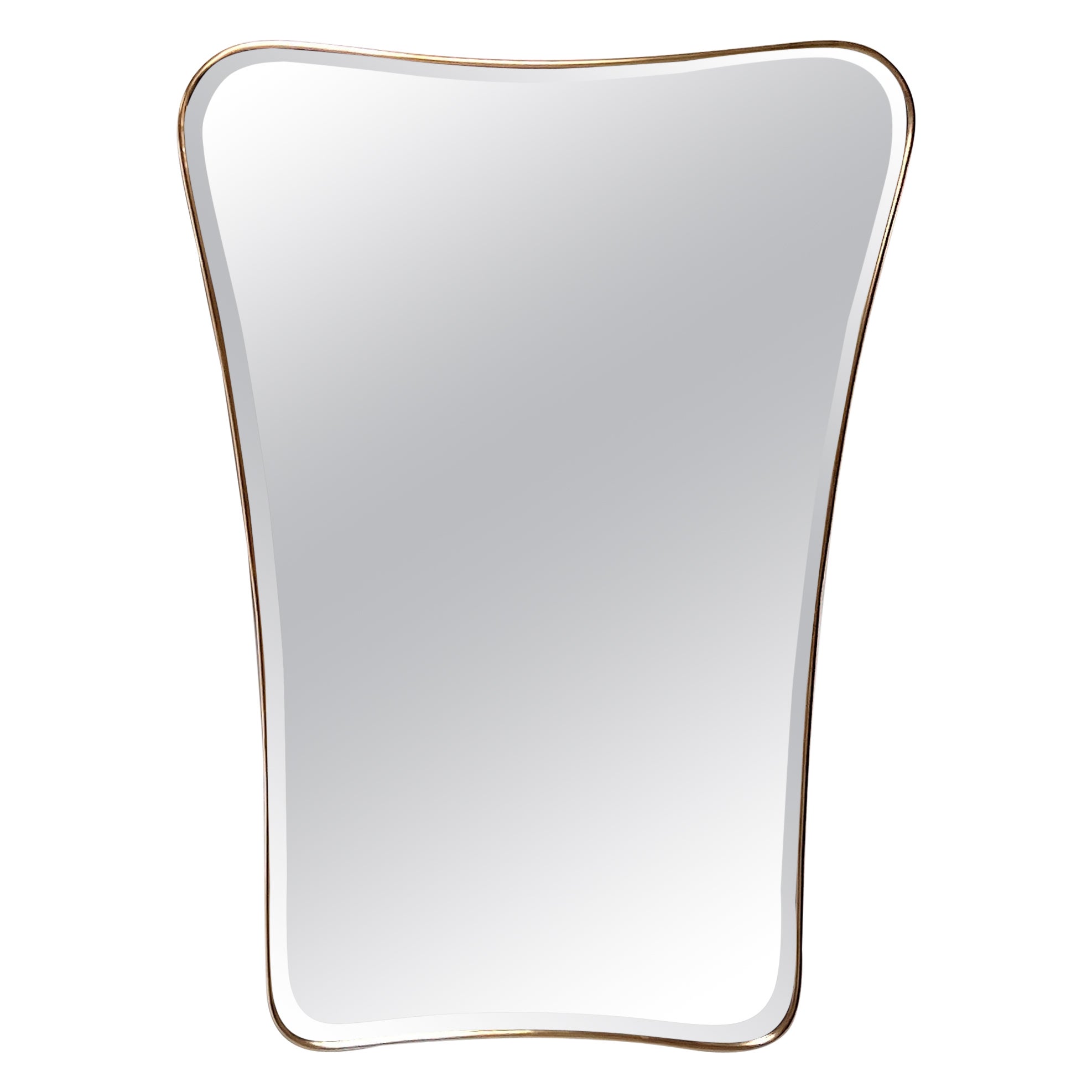 Grande specchio da parete vintage del medioevo con vetro tagliato e cornice in ottone