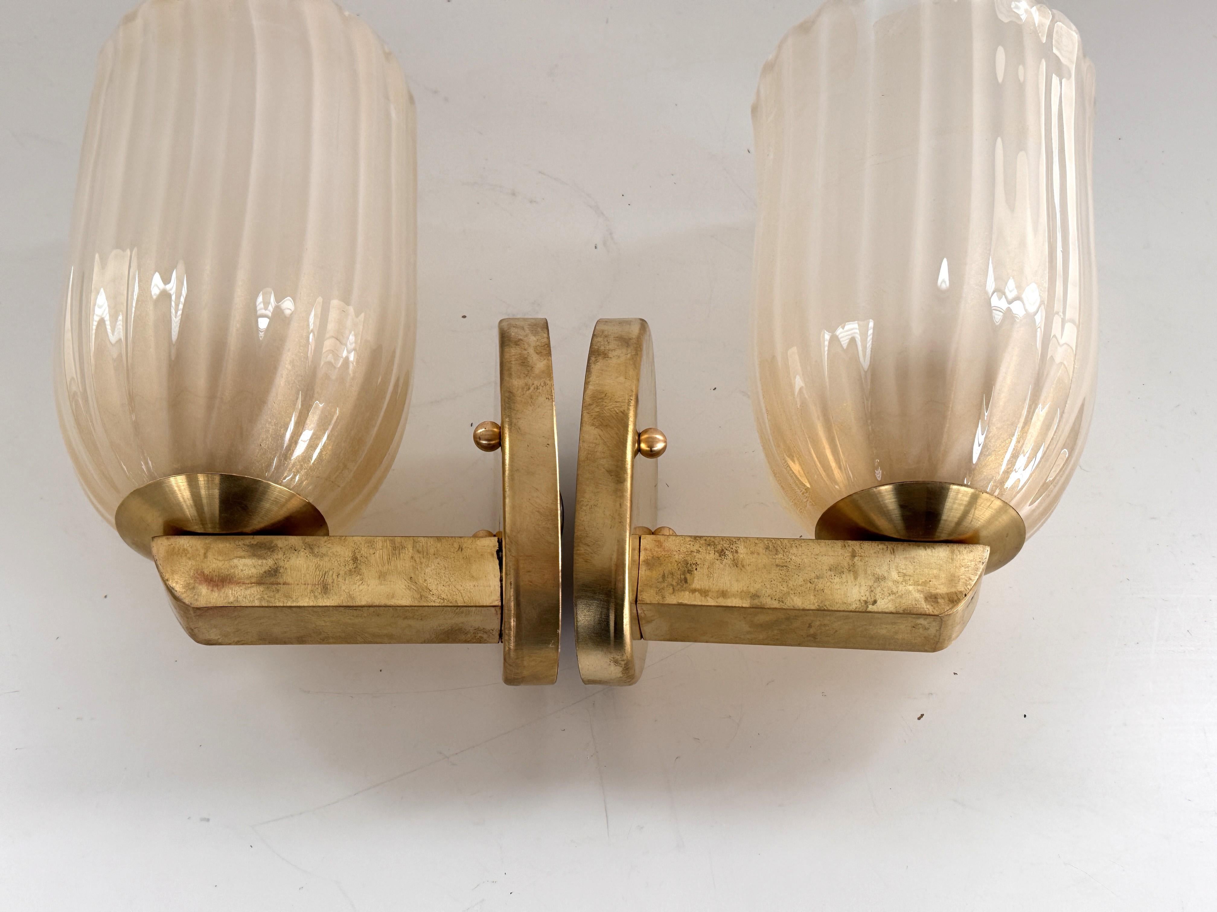Grandi lampade da parete italiane in vetro di Murano e ottone in stile Art Déco, anni '90 in vendita 4