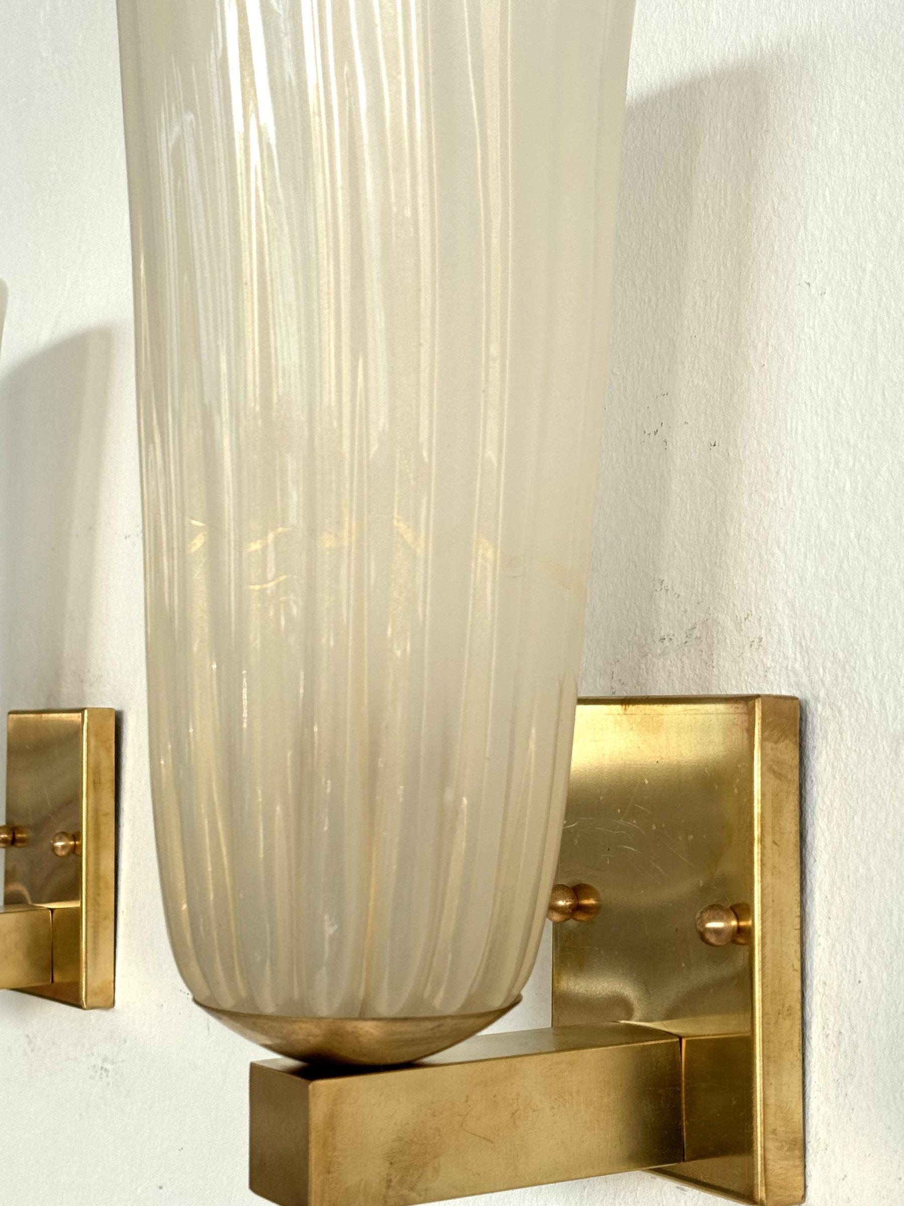 Große italienische Wandleuchten aus Murano-Glas und Messing im Art-Déco-Stil, 1990er Jahre im Angebot 1