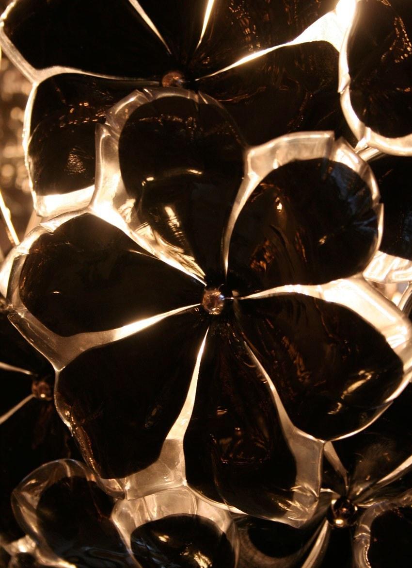 Grand lustre italien à fleurs en forme de globe de Murano dans le style de Cenedese en vente 4