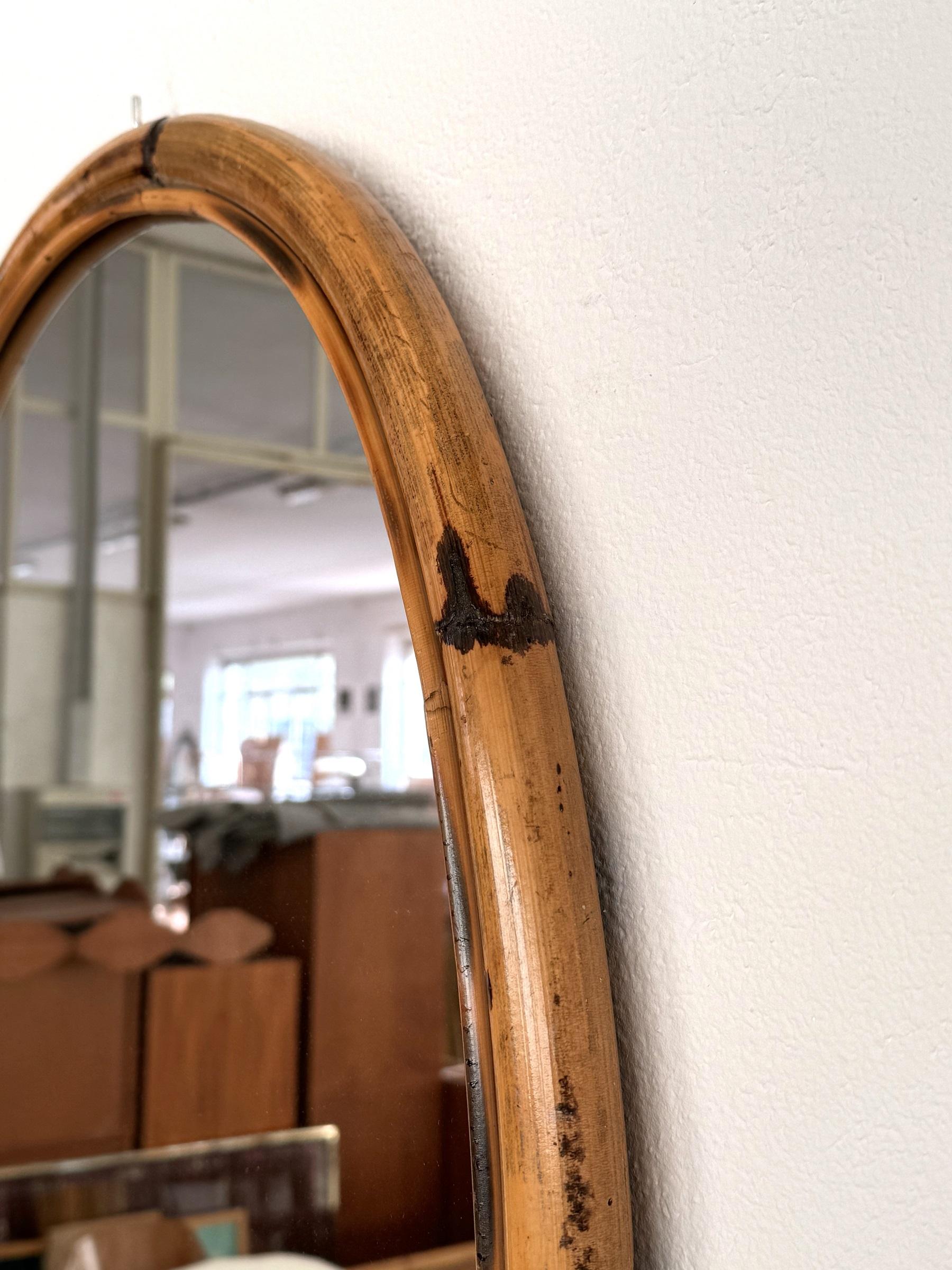 Großer italienischer organischer Designer-Wandspiegel aus Rattan und Bambus, 1960er Jahre im Zustand „Gut“ im Angebot in Morazzone, Varese