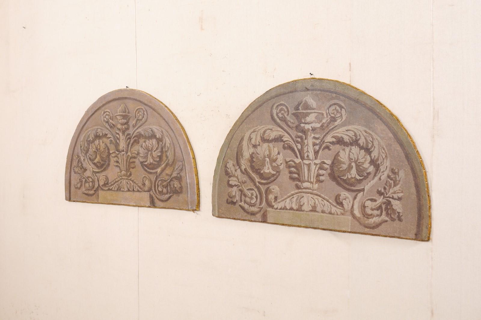Italian Large Pair of Neoclassic Painted Canvas Arched Wall Decorations, 19th C. For Sale 1