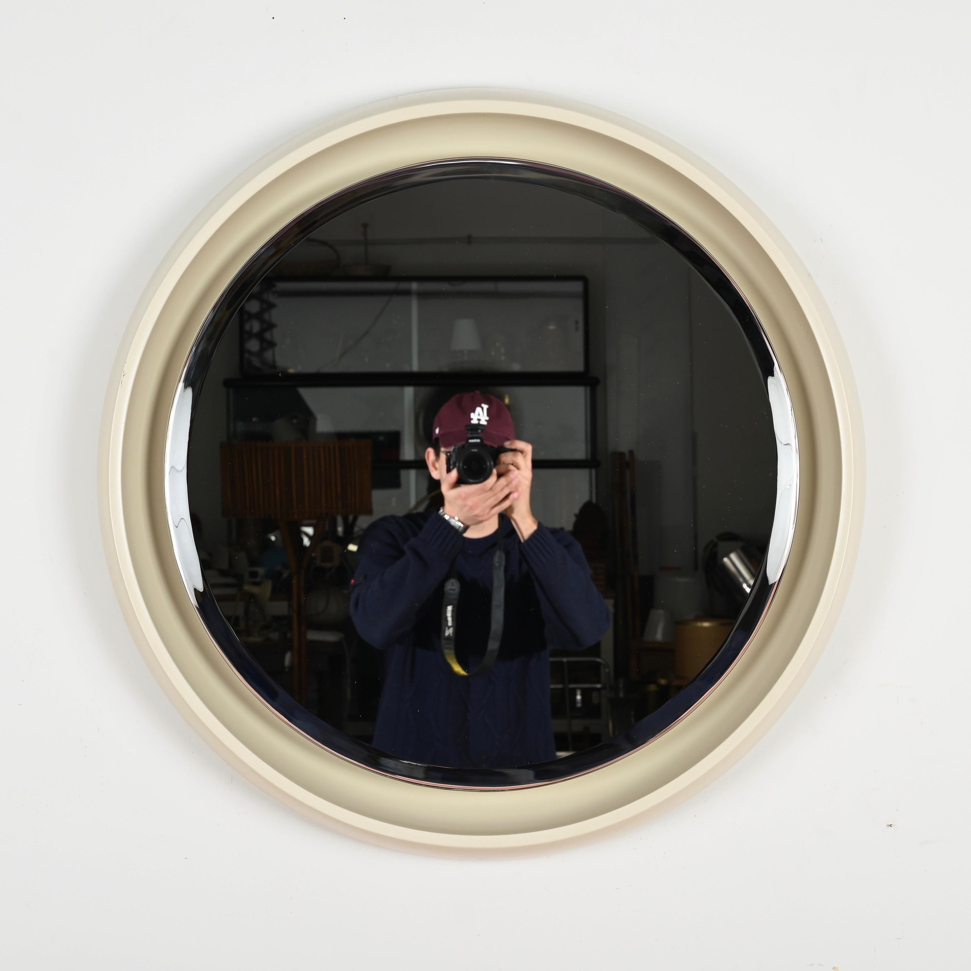 20ième siècle Grand miroir rond rétroéclairé et biseauté blanc en bois, Italie, 1970 en vente