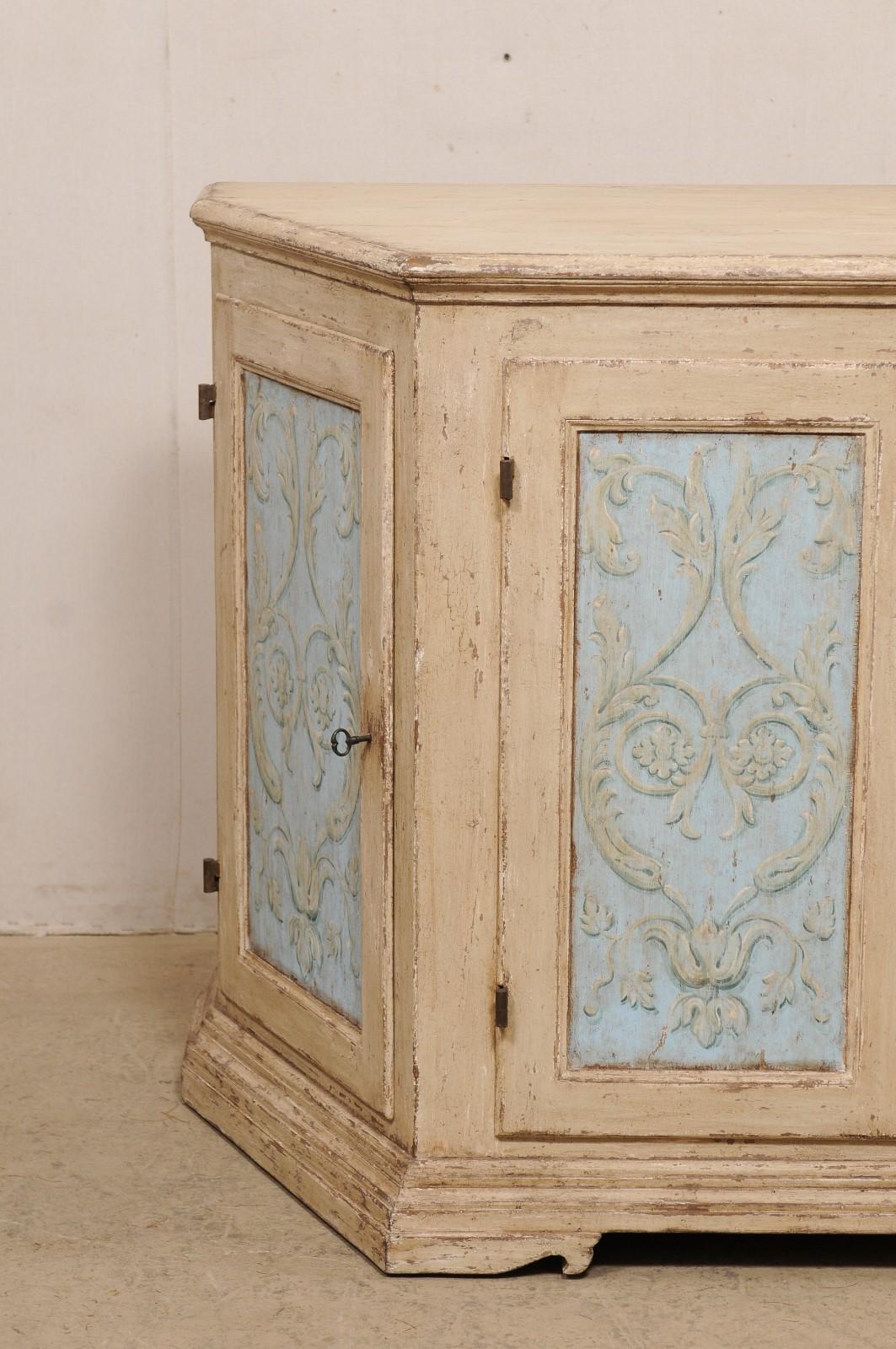 Italian Large-Sized Hand-Painted Wooden Buffet Cabinet, Well Made Vintage Piece In Good Condition For Sale In Atlanta, GA