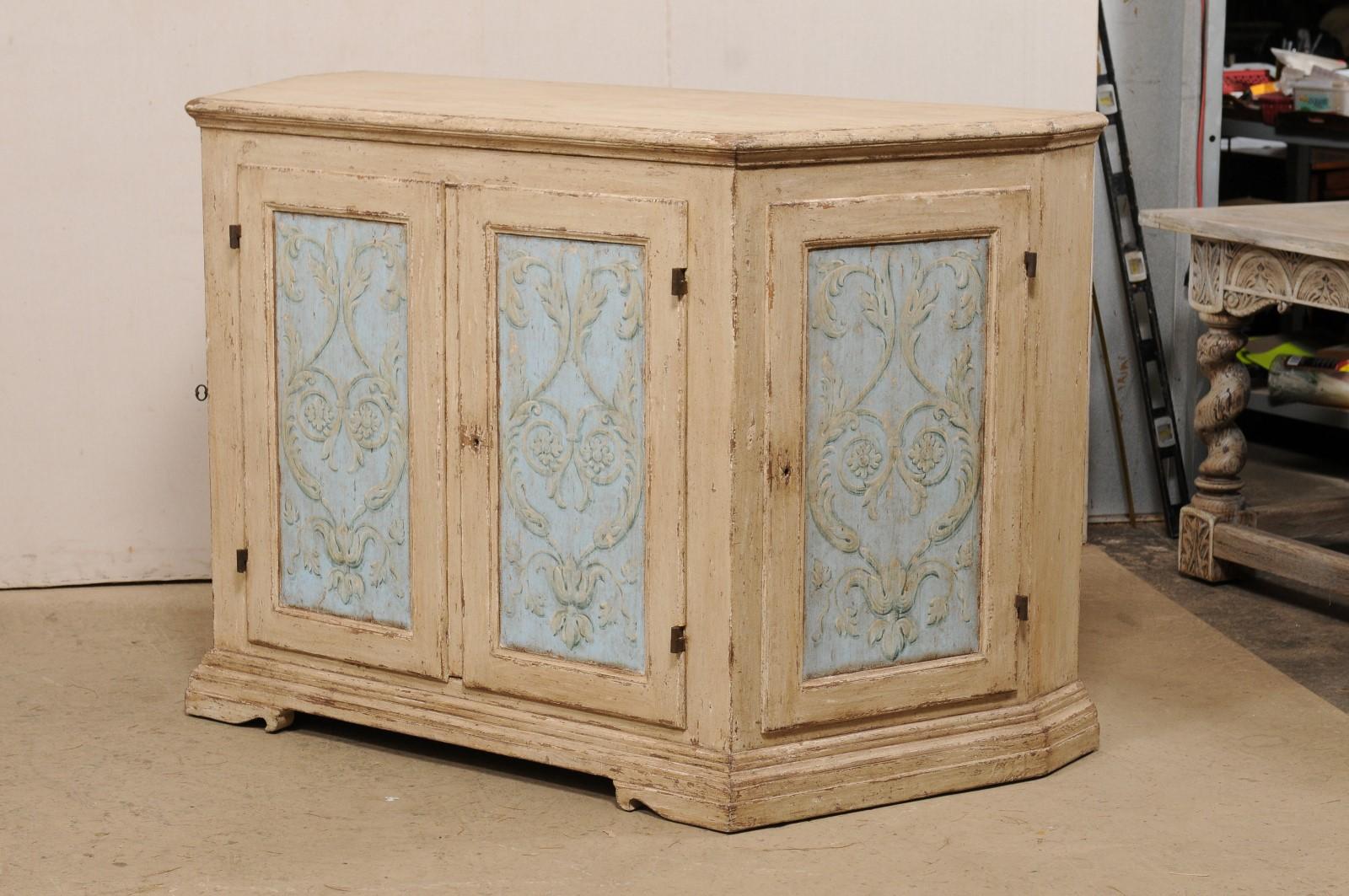 Italian Large-Sized Hand-Painted Wooden Buffet Cabinet, Well Made Vintage Piece For Sale 2