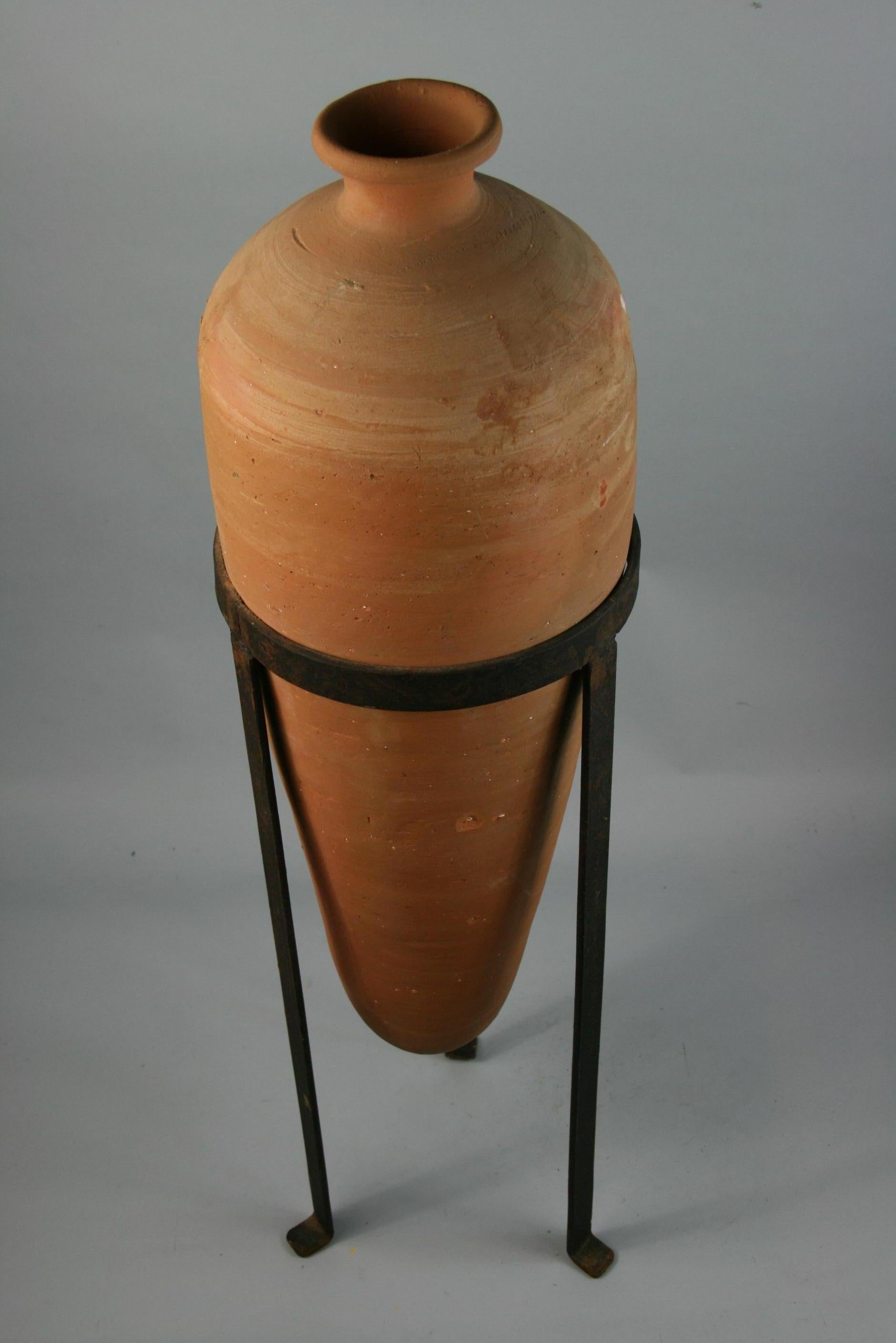 Italian Large Terracotta Urn Set in a Metal Base 1940 For Sale 1