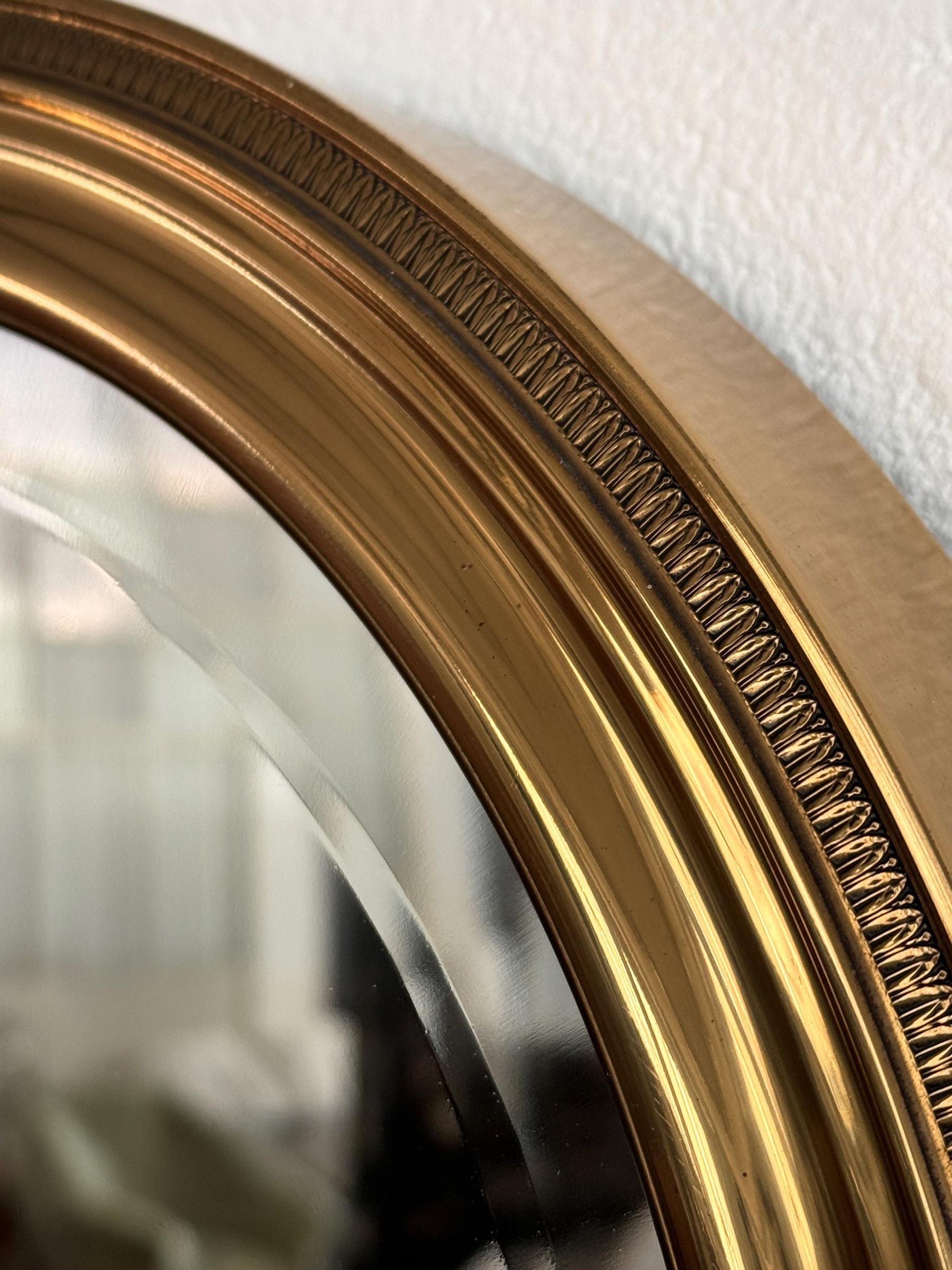 Specchio per orologi da tasca vintage di grandi dimensioni in ottone e vetro tagliato, anni '60 in vendita 2