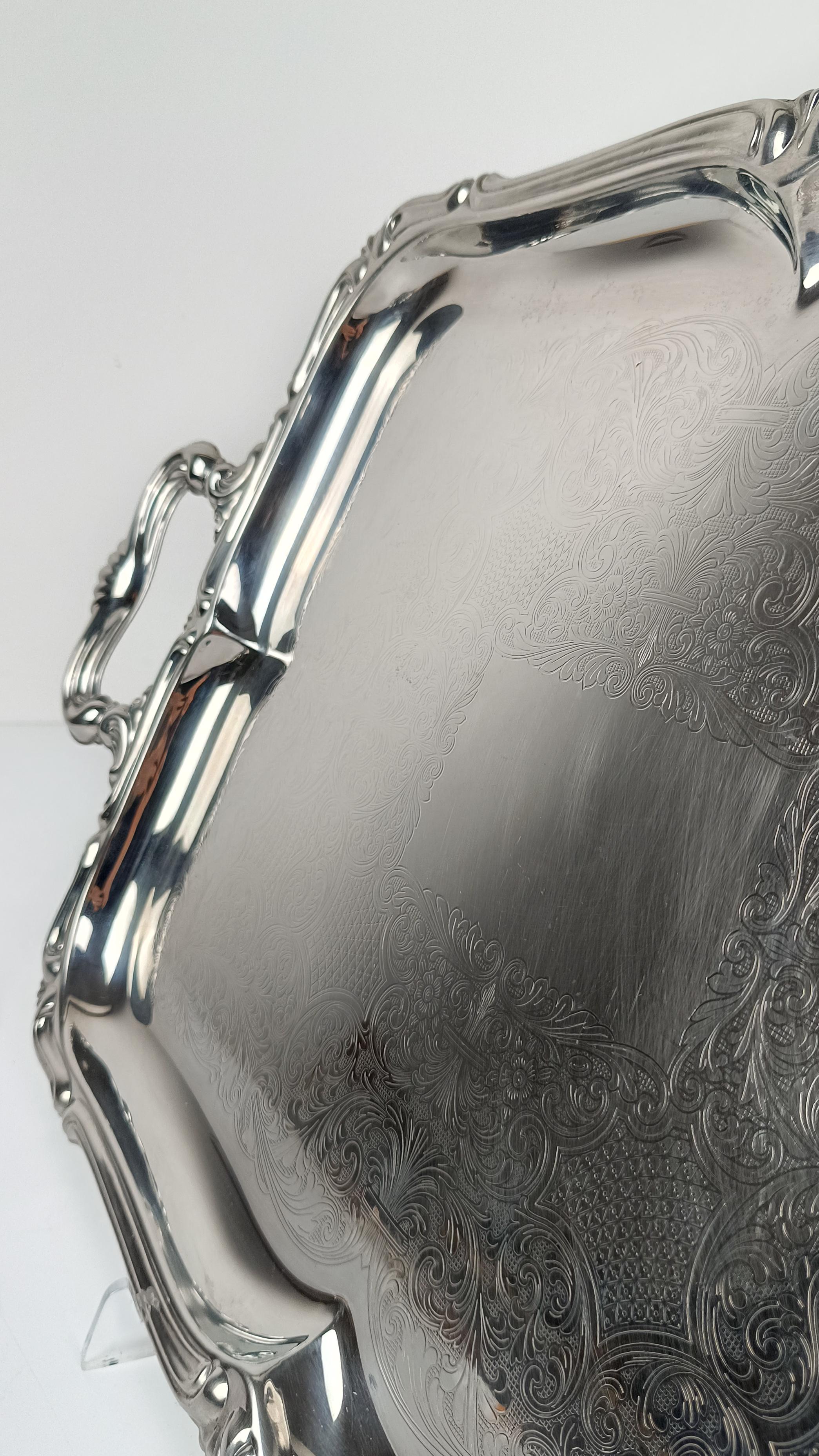 Italienisches großes Vintage-Edelstahltablett im Barockstil von Alessi 60er Jahre im Angebot 5