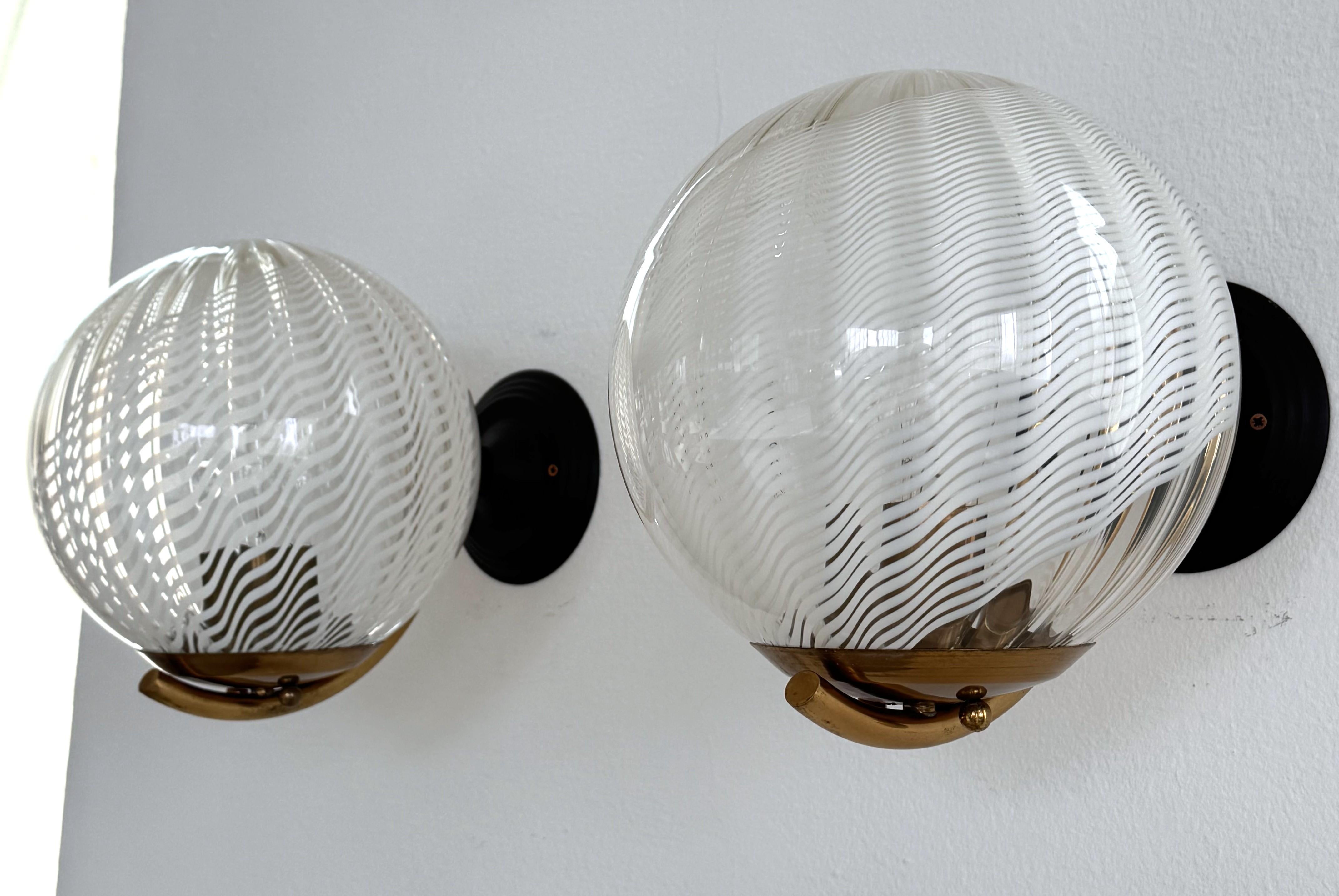 Italian Large Wall Lights with White Striped Wavy Glass Globes, 1970s For Sale 5