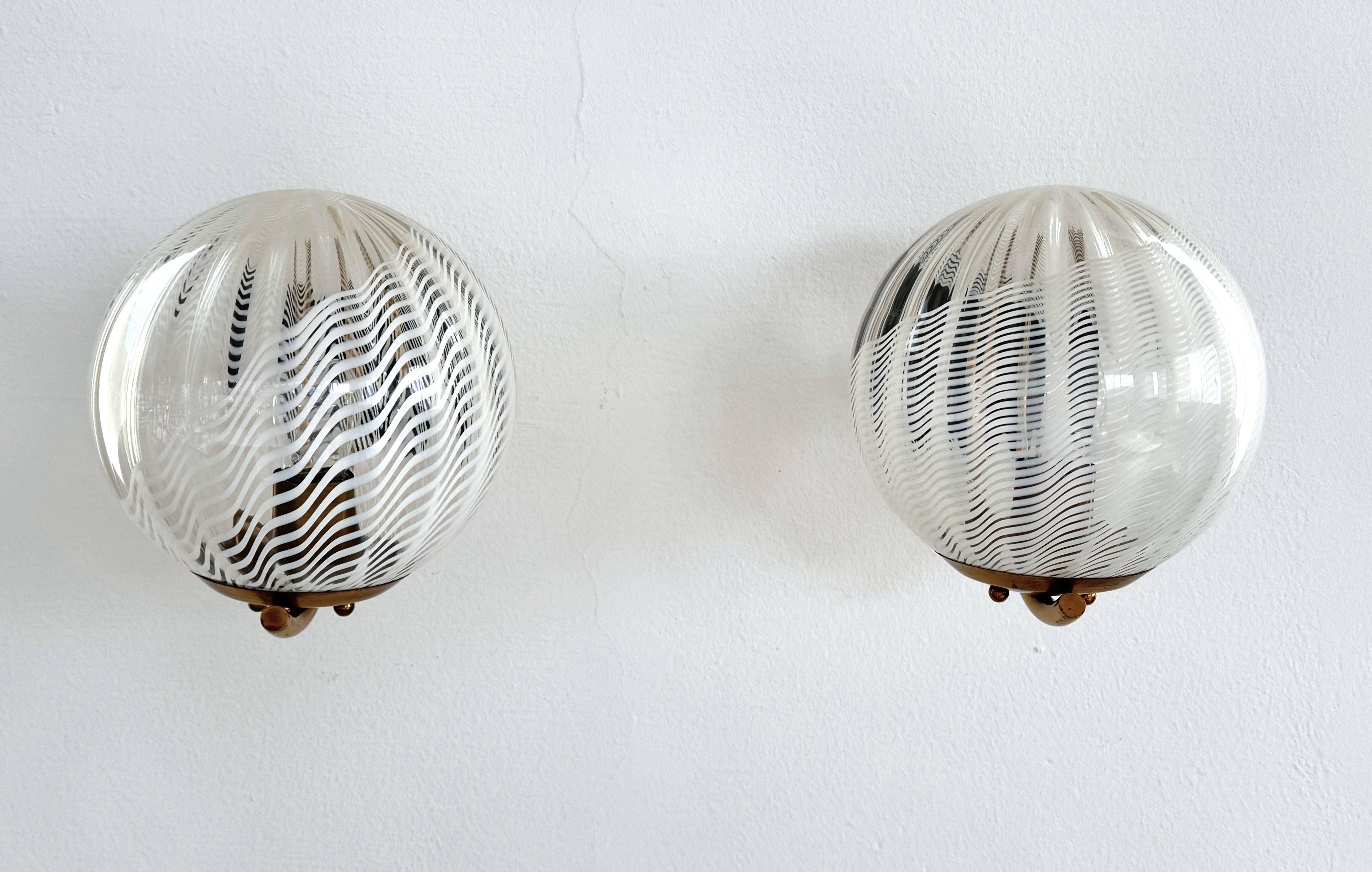 Italian Large Wall Lights with White Striped Wavy Glass Globes, 1970s For Sale 1