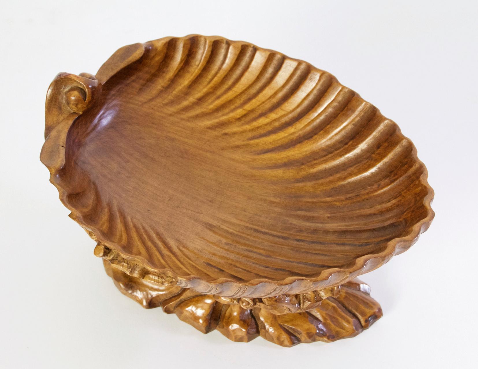 Italian Large Wood Clam Shell Bowl In Good Condition For Sale In Albano Laziale, Rome/Lazio